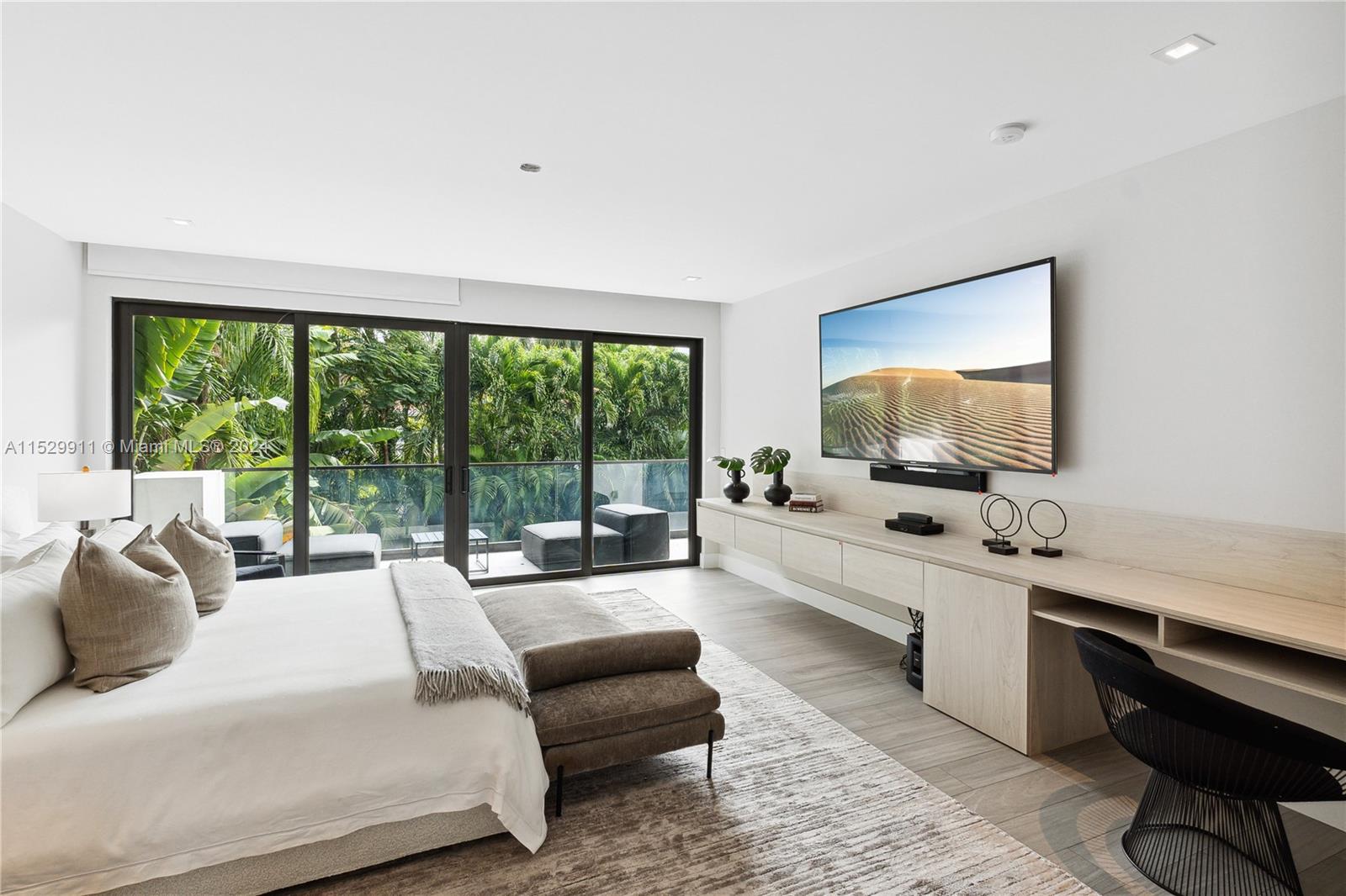 4060 Woodridge Rd, Miami, FL, 33133 United States, 4 Bedrooms Bedrooms, ,4 BathroomsBathrooms,Residential,For Sale,Woodridge Rd,A11529911