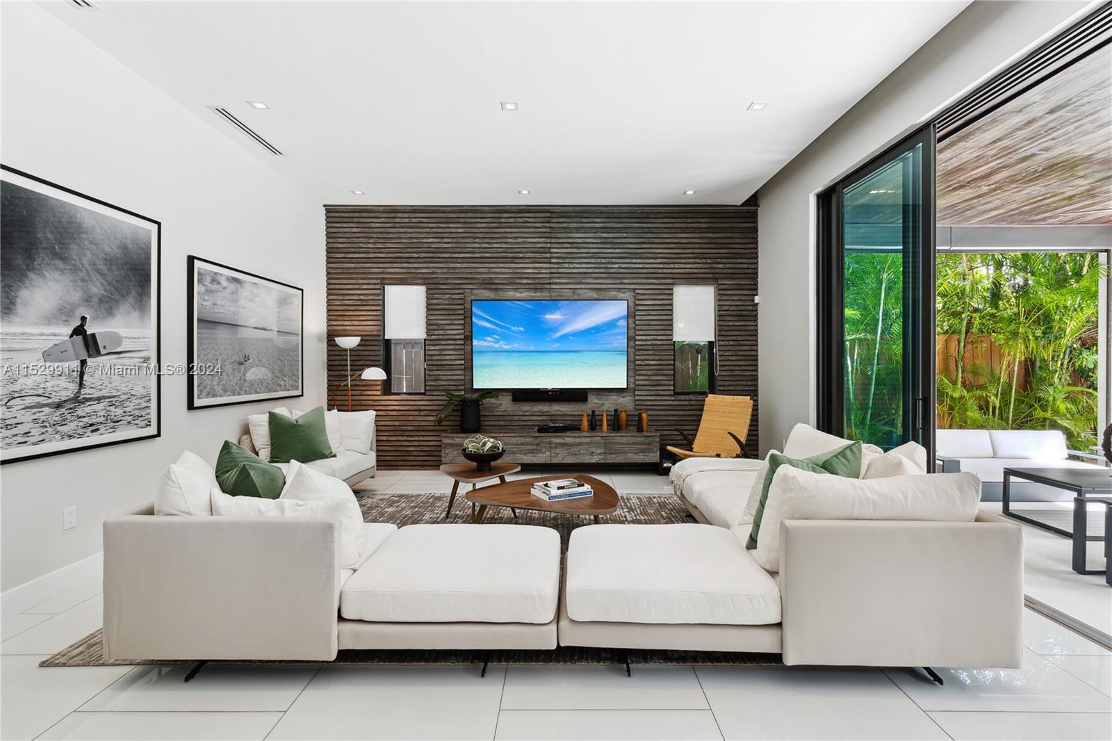 4060 Woodridge Rd, Miami, FL, 33133 United States, 4 Bedrooms Bedrooms, ,4 BathroomsBathrooms,Residential,For Sale,Woodridge Rd,A11529911