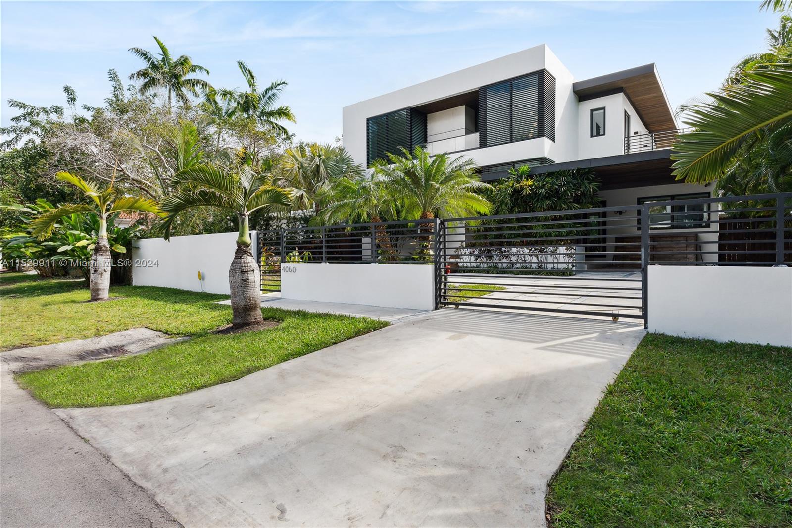 4060 Woodridge Rd, Miami, FL, 33133 United States, 4 Bedrooms Bedrooms, ,4 BathroomsBathrooms,Residential,For Sale,Woodridge Rd,A11529911