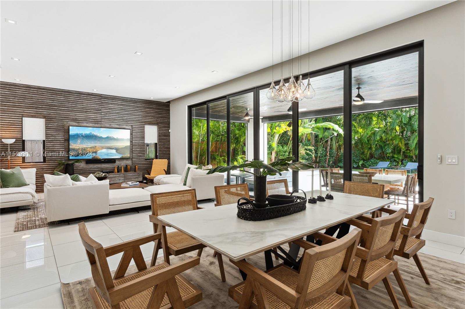 4060 Woodridge Rd, Miami, FL, 33133 United States, 4 Bedrooms Bedrooms, ,4 BathroomsBathrooms,Residential,For Sale,Woodridge Rd,A11529911