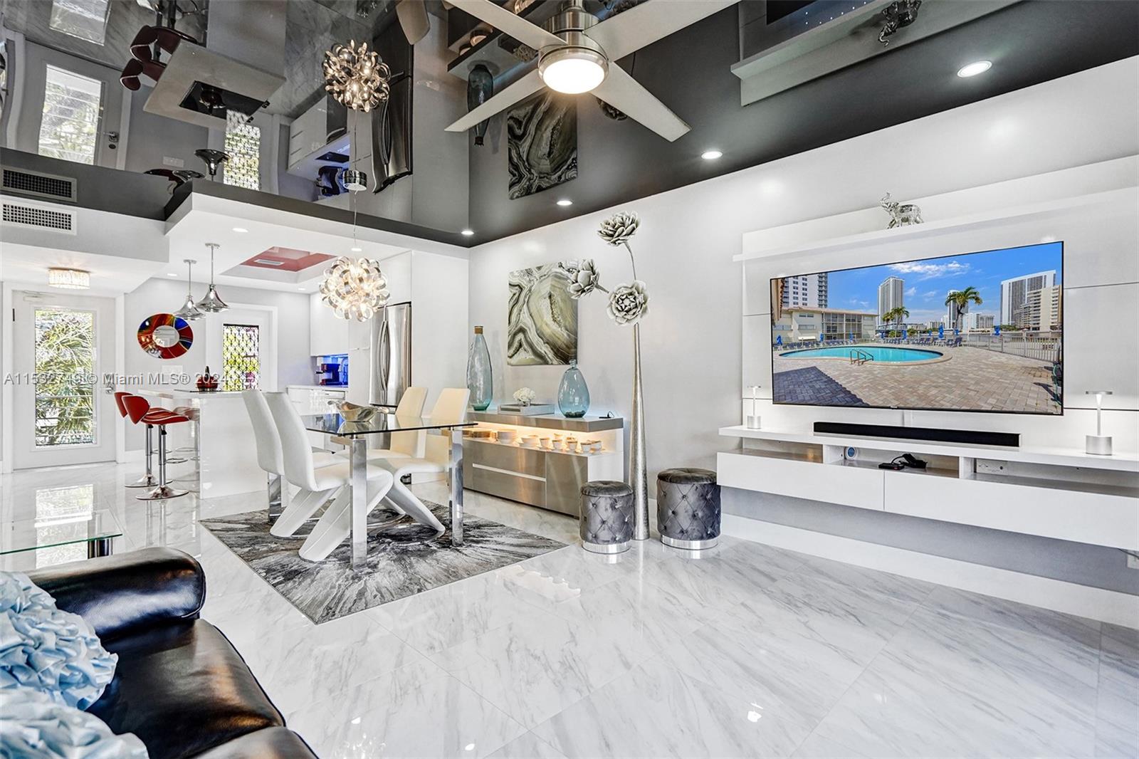 2600 Diana Dr 320, Hallandale Beach, Florida 33009, 1 Bedroom Bedrooms, ,2 BathroomsBathrooms,Residentiallease,For Rent,2600 Diana Dr 320,A11532749