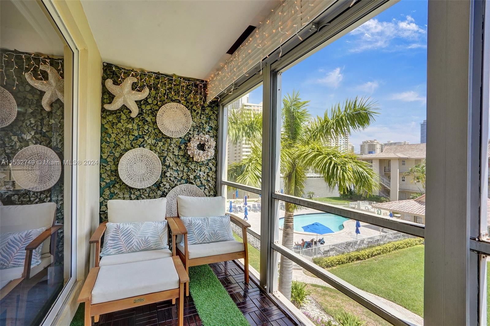 2600 Diana Dr 320, Hallandale Beach, Florida 33009, 1 Bedroom Bedrooms, ,2 BathroomsBathrooms,Residentiallease,For Rent,2600 Diana Dr 320,A11532749