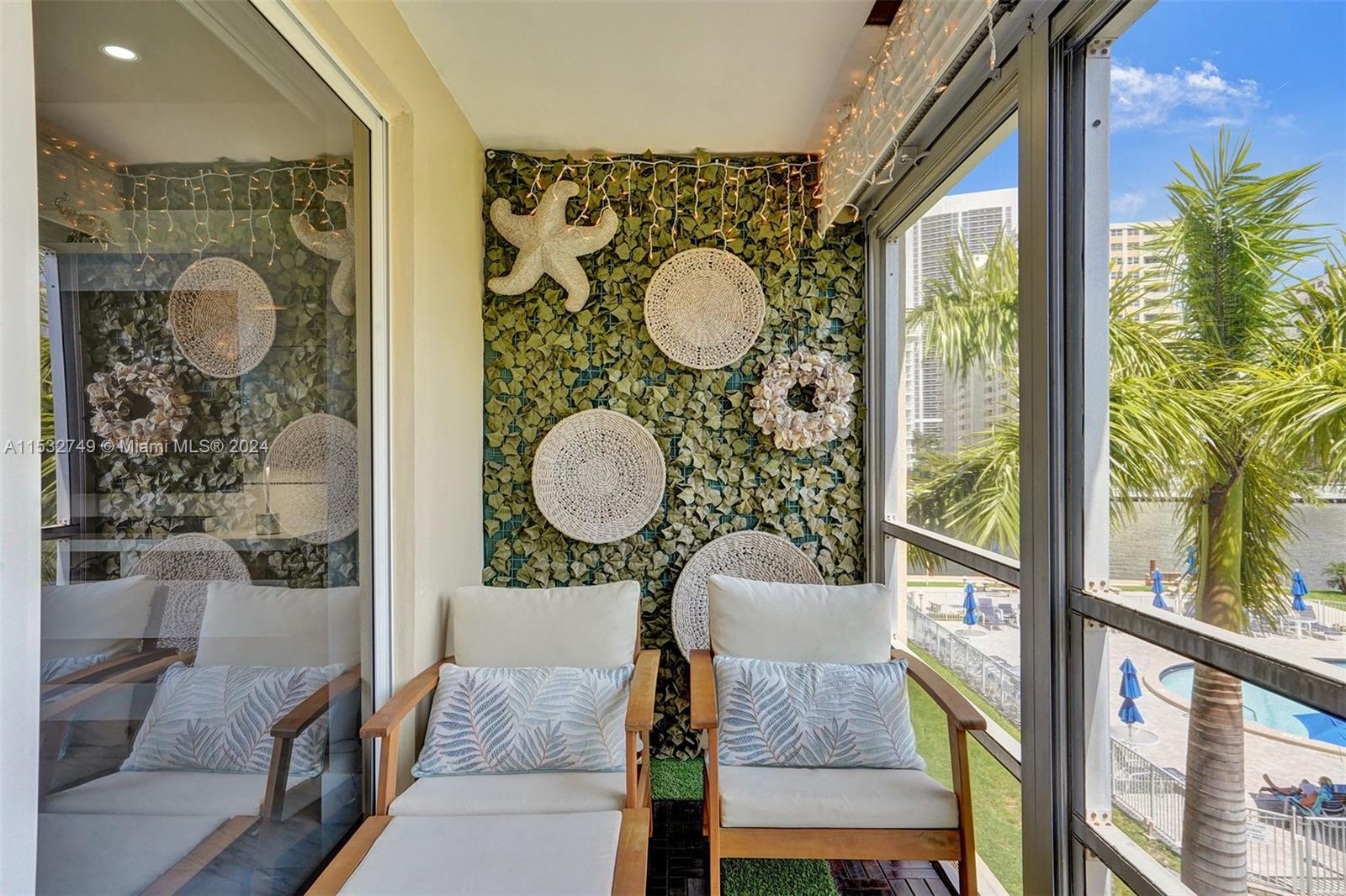 2600 Diana Dr 320, Hallandale Beach, Florida 33009, 1 Bedroom Bedrooms, ,2 BathroomsBathrooms,Residentiallease,For Rent,2600 Diana Dr 320,A11532749