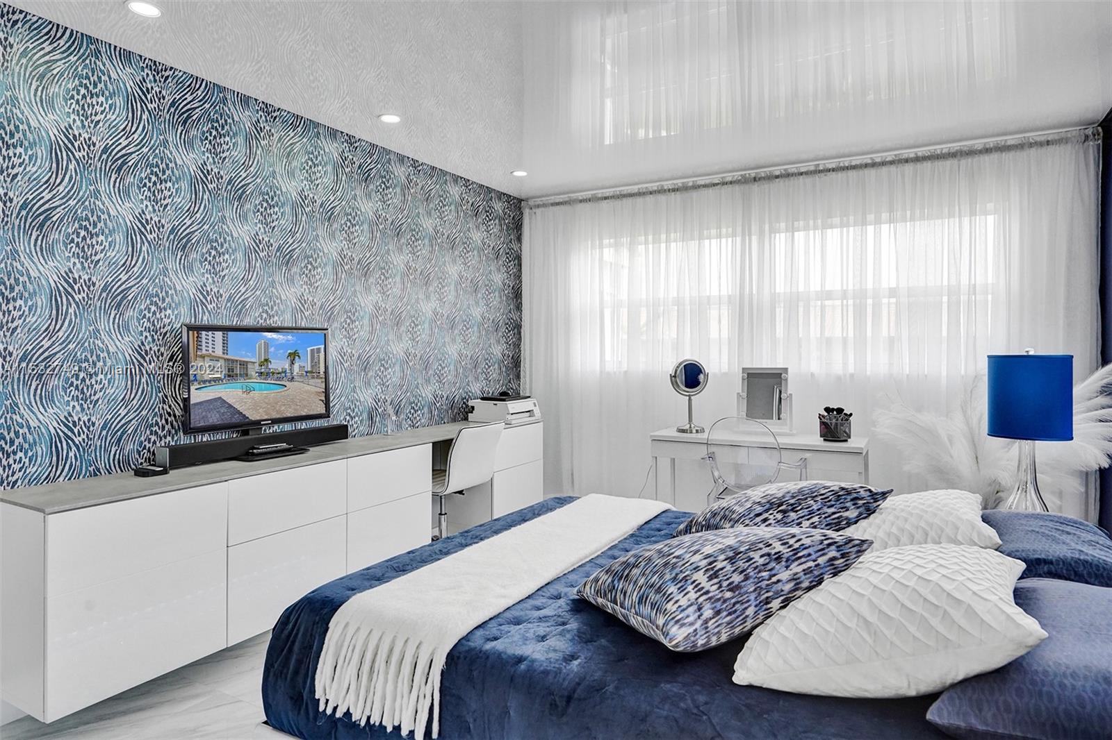 2600 Diana Dr 320, Hallandale Beach, Florida 33009, 1 Bedroom Bedrooms, ,2 BathroomsBathrooms,Residentiallease,For Rent,2600 Diana Dr 320,A11532749