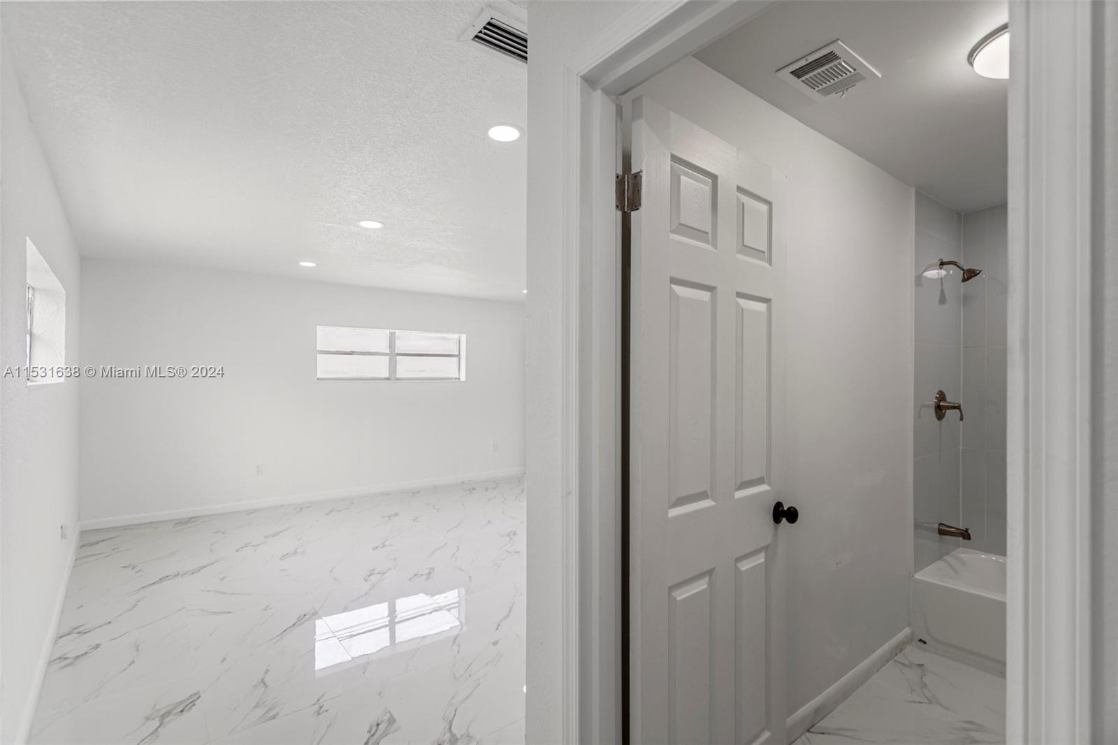 988 NW 10th St, Hallandale Beach, Florida 33009, 3 Bedrooms Bedrooms, ,2 BathroomsBathrooms,Residential,For Sale,988 NW 10th St,A11531638