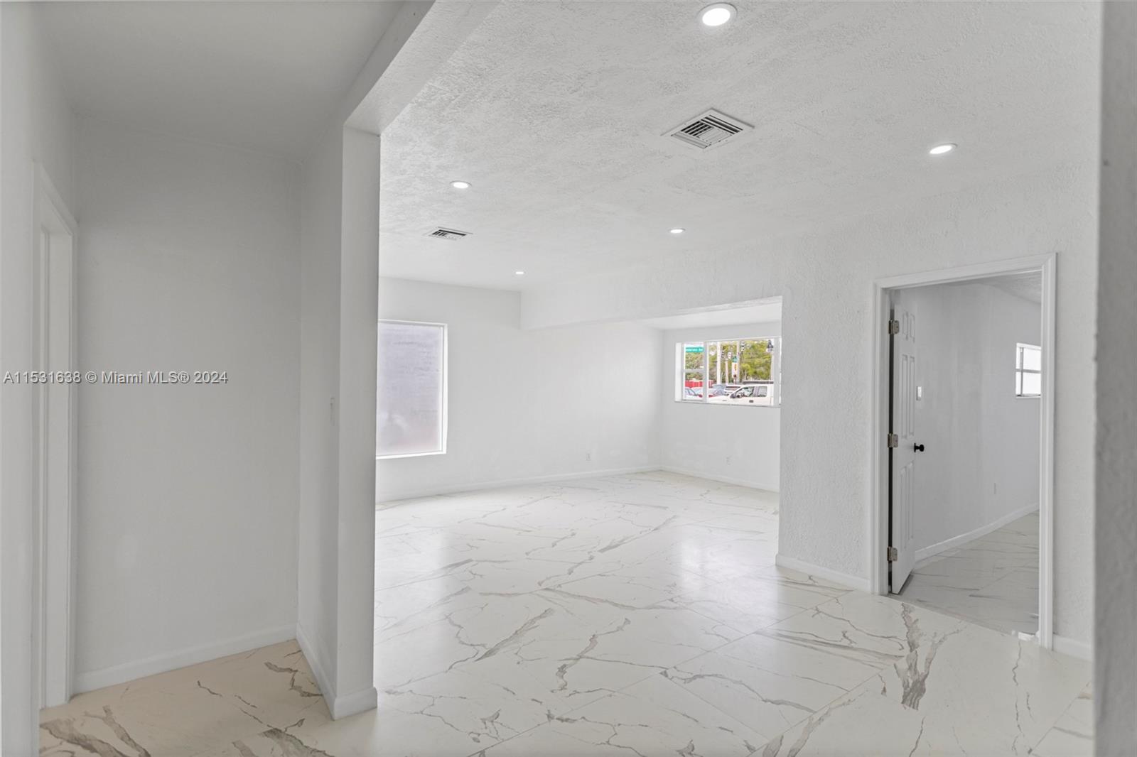 988 NW 10th St, Hallandale Beach, Florida 33009, 3 Bedrooms Bedrooms, ,2 BathroomsBathrooms,Residential,For Sale,988 NW 10th St,A11531638