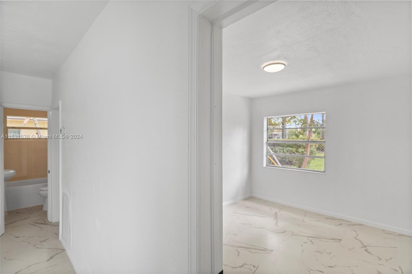 988 NW 10th St, Hallandale Beach, Florida 33009, 3 Bedrooms Bedrooms, ,2 BathroomsBathrooms,Residential,For Sale,988 NW 10th St,A11531638