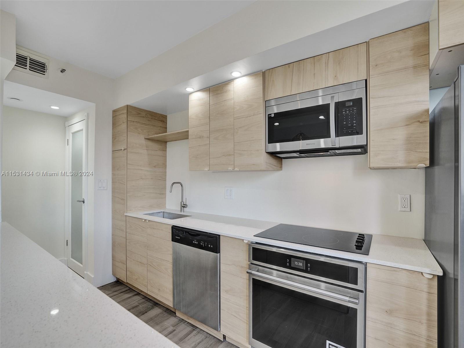1000 W Island Blvd 307, Aventura, Florida 33160, 1 Bedroom Bedrooms, ,1 BathroomBathrooms,Residentiallease,For Rent,1000 W Island Blvd 307,A11531434