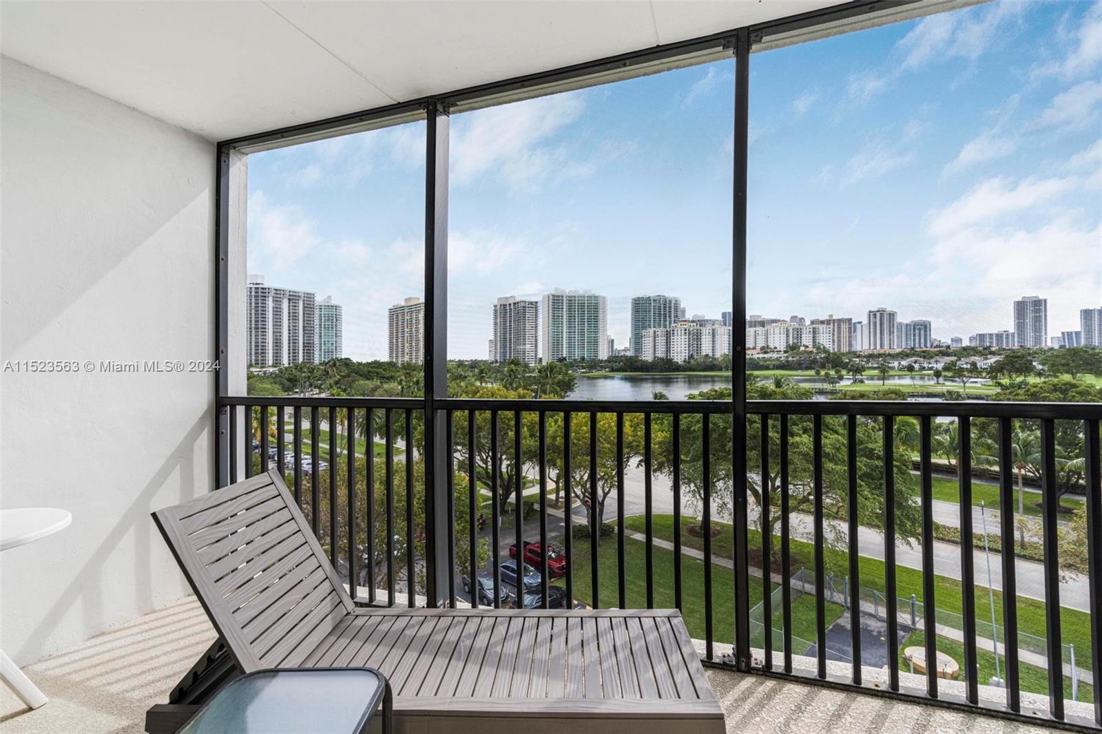 3475 N Country Club Dr 709, Aventura, Florida 33180, 1 Bedroom Bedrooms, ,1 BathroomBathrooms,Residential,For Sale,3475 N Country Club Dr 709,A11523563