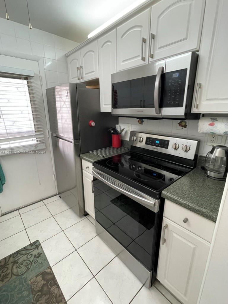 16901 13th Ave, Miami, FL, 33162 United States, 1 Bedroom Bedrooms, ,1 BathroomBathrooms,Residential,For Sale,13th Ave,A11532882