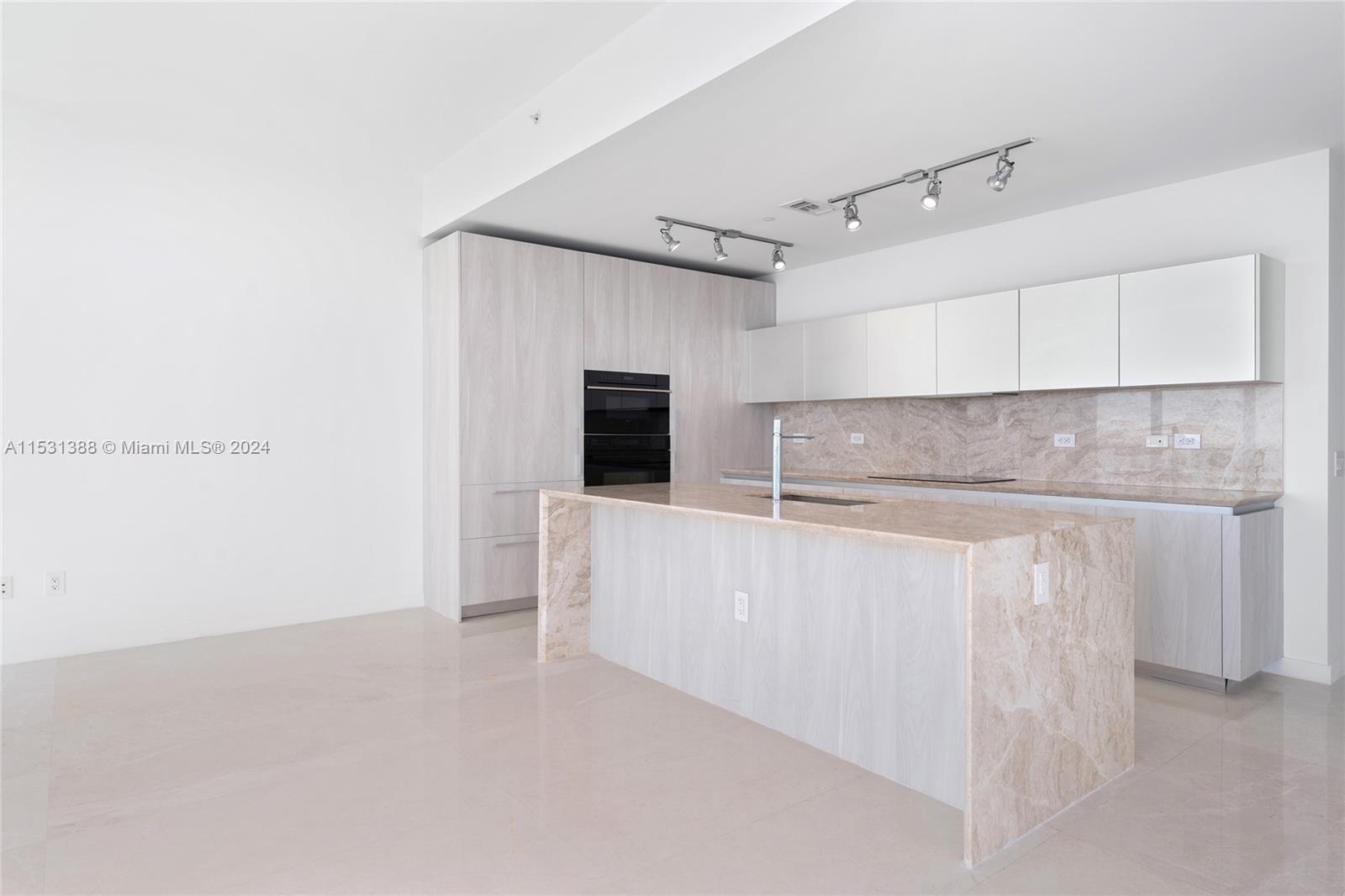 3131 NE 7th Ave PH5003, Miami, Florida 33137, 4 Bedrooms Bedrooms, 8 Rooms Rooms,5 BathroomsBathrooms,Residential,For Sale,3131 NE 7th Ave PH5003,A11531388