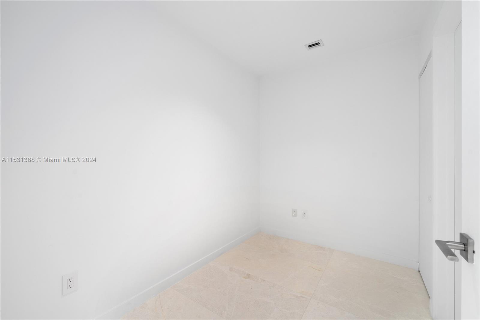 3131 NE 7th Ave PH5003, Miami, Florida 33137, 4 Bedrooms Bedrooms, 8 Rooms Rooms,5 BathroomsBathrooms,Residential,For Sale,3131 NE 7th Ave PH5003,A11531388