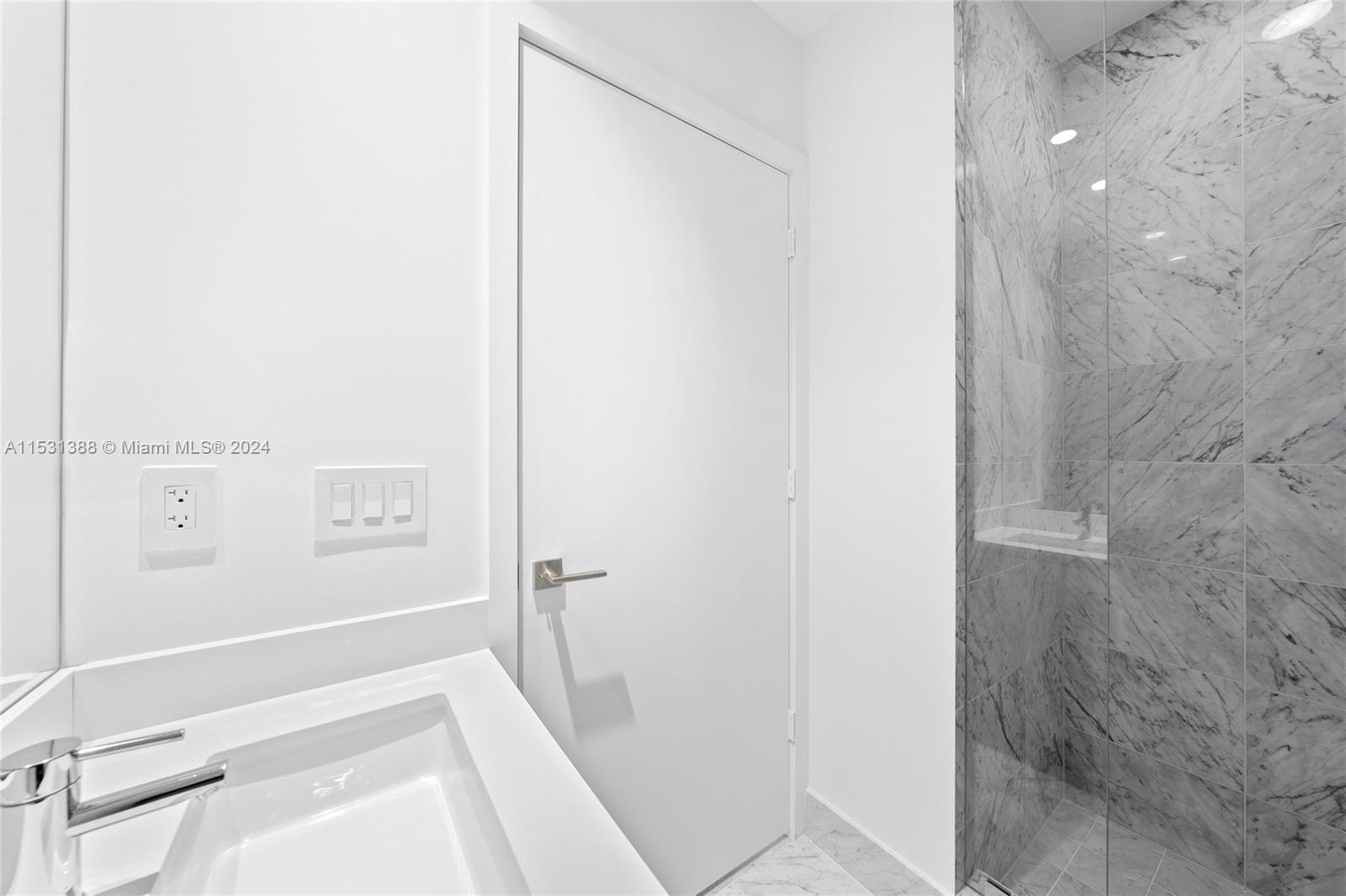 3131 NE 7th Ave PH5003, Miami, Florida 33137, 4 Bedrooms Bedrooms, 8 Rooms Rooms,5 BathroomsBathrooms,Residential,For Sale,3131 NE 7th Ave PH5003,A11531388