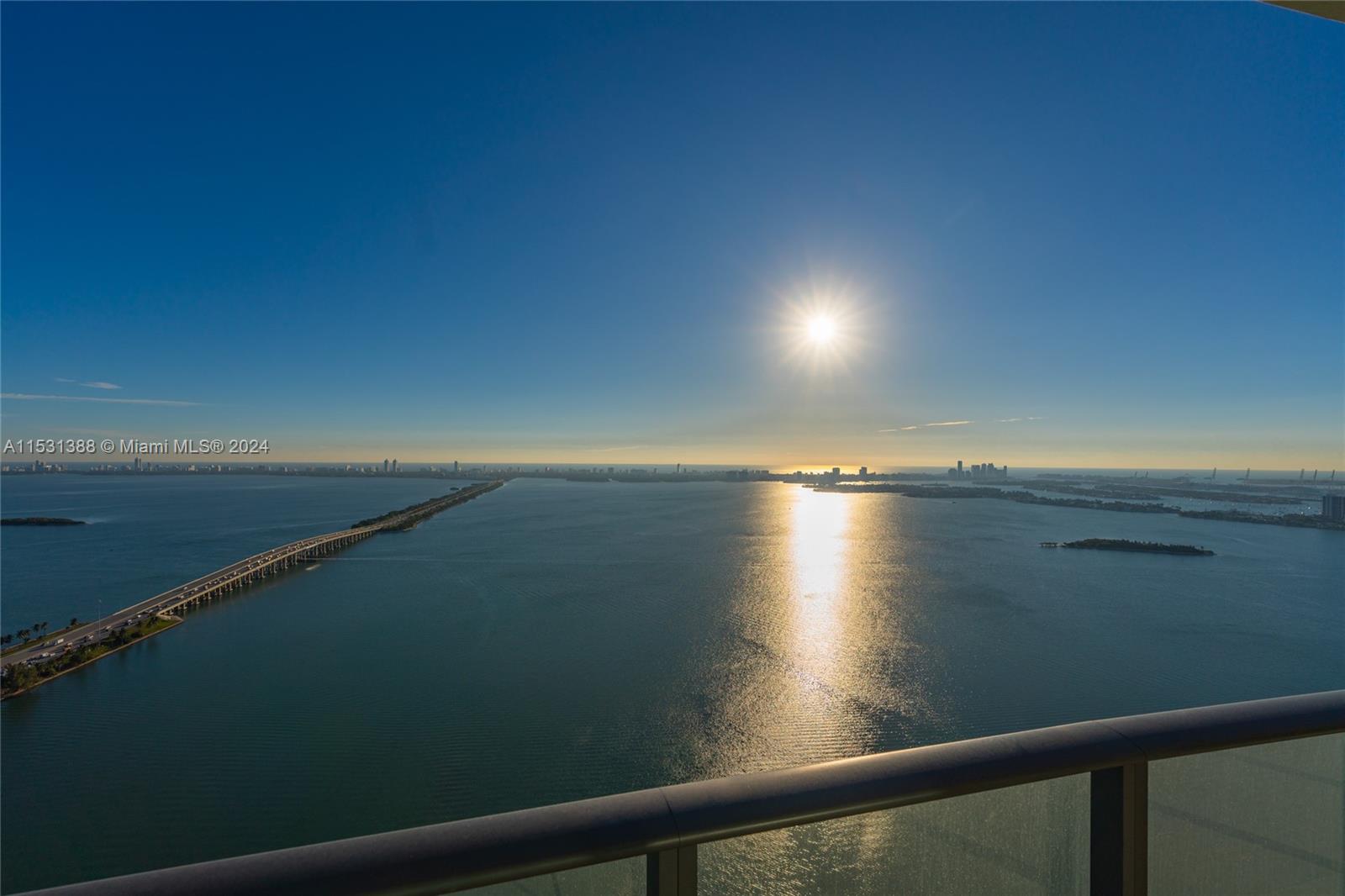 3131 NE 7th Ave PH5003, Miami, Florida 33137, 4 Bedrooms Bedrooms, 8 Rooms Rooms,5 BathroomsBathrooms,Residential,For Sale,3131 NE 7th Ave PH5003,A11531388