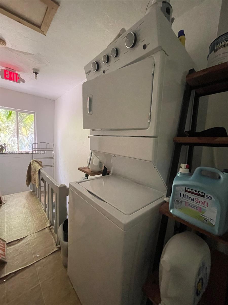 550 NE 63rd St 1, Miami, Florida 33138, 1 Bedroom Bedrooms, ,1 BathroomBathrooms,Residentiallease,For Rent,550 NE 63rd St 1,A11532875