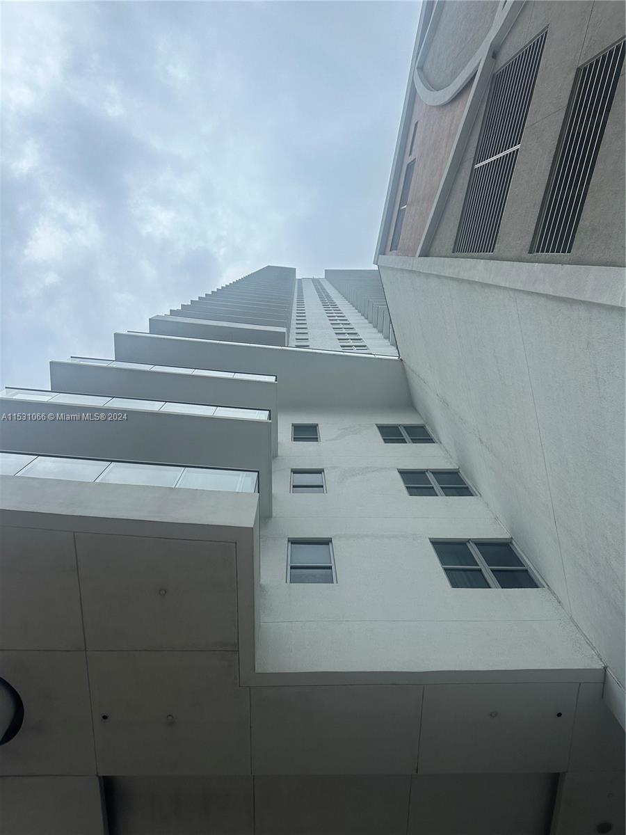 4010 S Ocean Dr R707, Hollywood, Florida 33019, 2 Bedrooms Bedrooms, ,2 BathroomsBathrooms,Residential,For Sale,4010 S Ocean Dr R707,A11531066