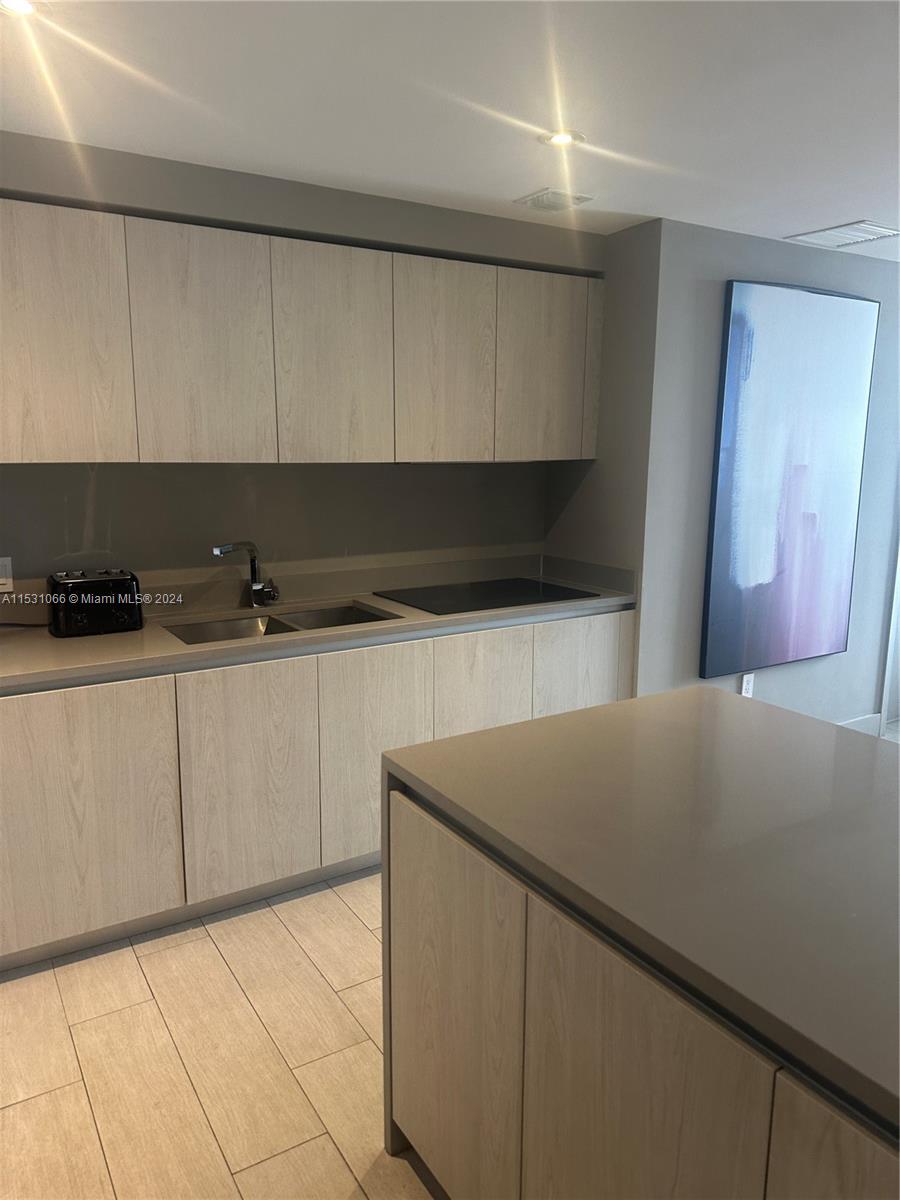 4010 S Ocean Dr R707, Hollywood, Florida 33019, 2 Bedrooms Bedrooms, ,2 BathroomsBathrooms,Residential,For Sale,4010 S Ocean Dr R707,A11531066