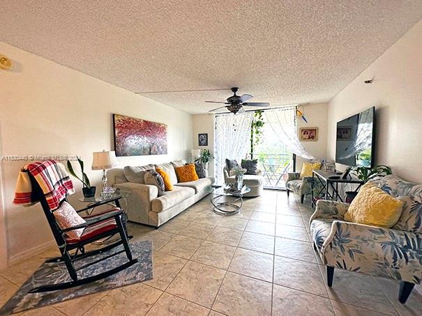 1300 Saint Charles Pl, Pembroke Pines, FL, 33026 United States, 2 Bedrooms Bedrooms, ,2 BathroomsBathrooms,Residential,For Sale,Saint Charles Pl,A11530440