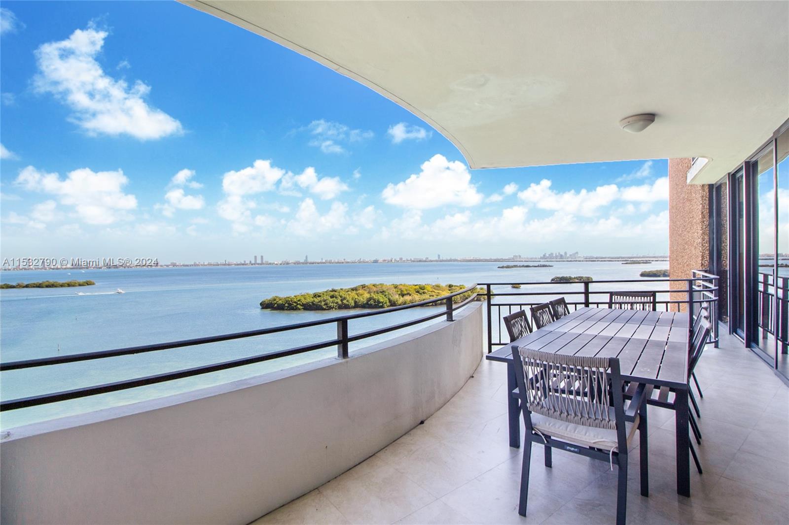 720 NE 69th St 17S, Miami, Florida 33138, 2 Bedrooms Bedrooms, ,2 BathroomsBathrooms,Residentiallease,For Rent,720 NE 69th St 17S,A11532790