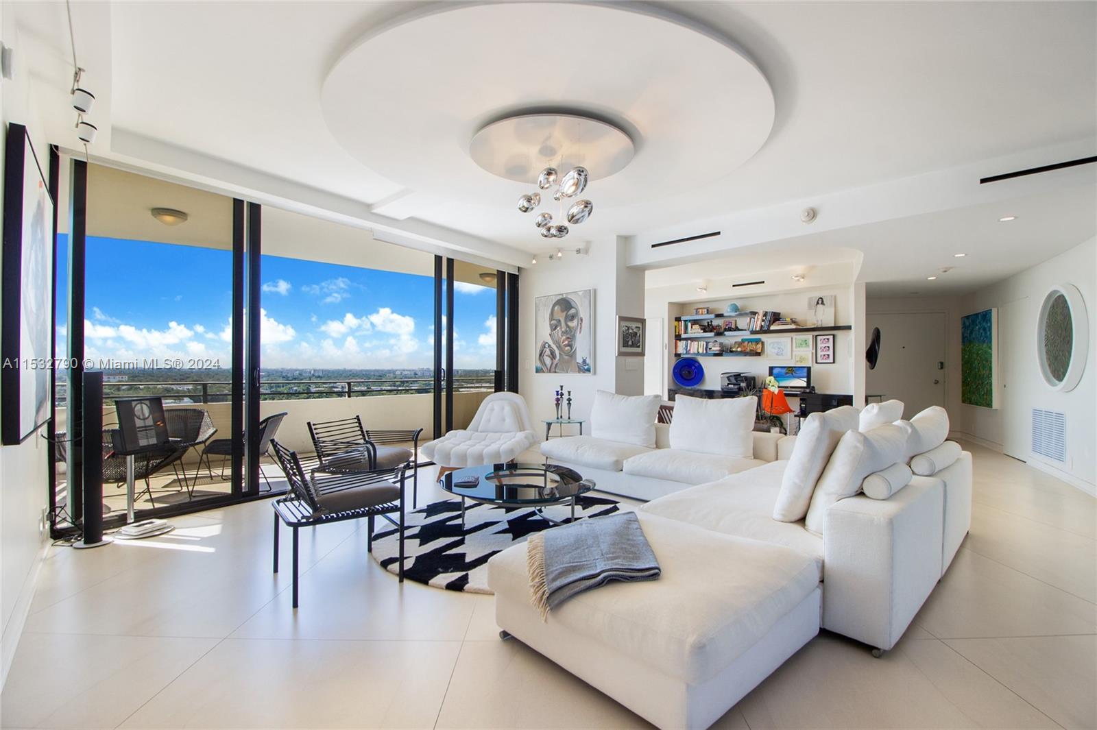 720 NE 69th St 17S, Miami, Florida 33138, 2 Bedrooms Bedrooms, ,2 BathroomsBathrooms,Residentiallease,For Rent,720 NE 69th St 17S,A11532790