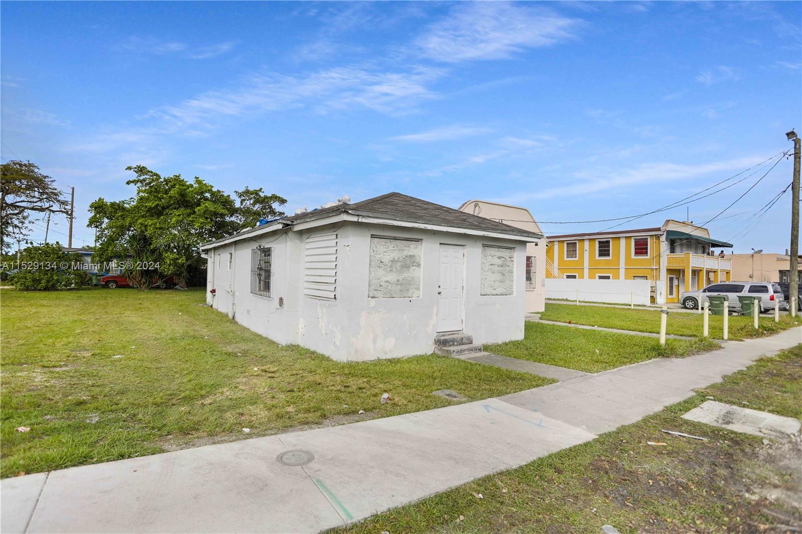 738 SW 6th Ave, Homestead, Florida 33030, 2 Bedrooms Bedrooms, ,1 BathroomBathrooms,Residential,For Sale,738 SW 6th Ave,A11529134