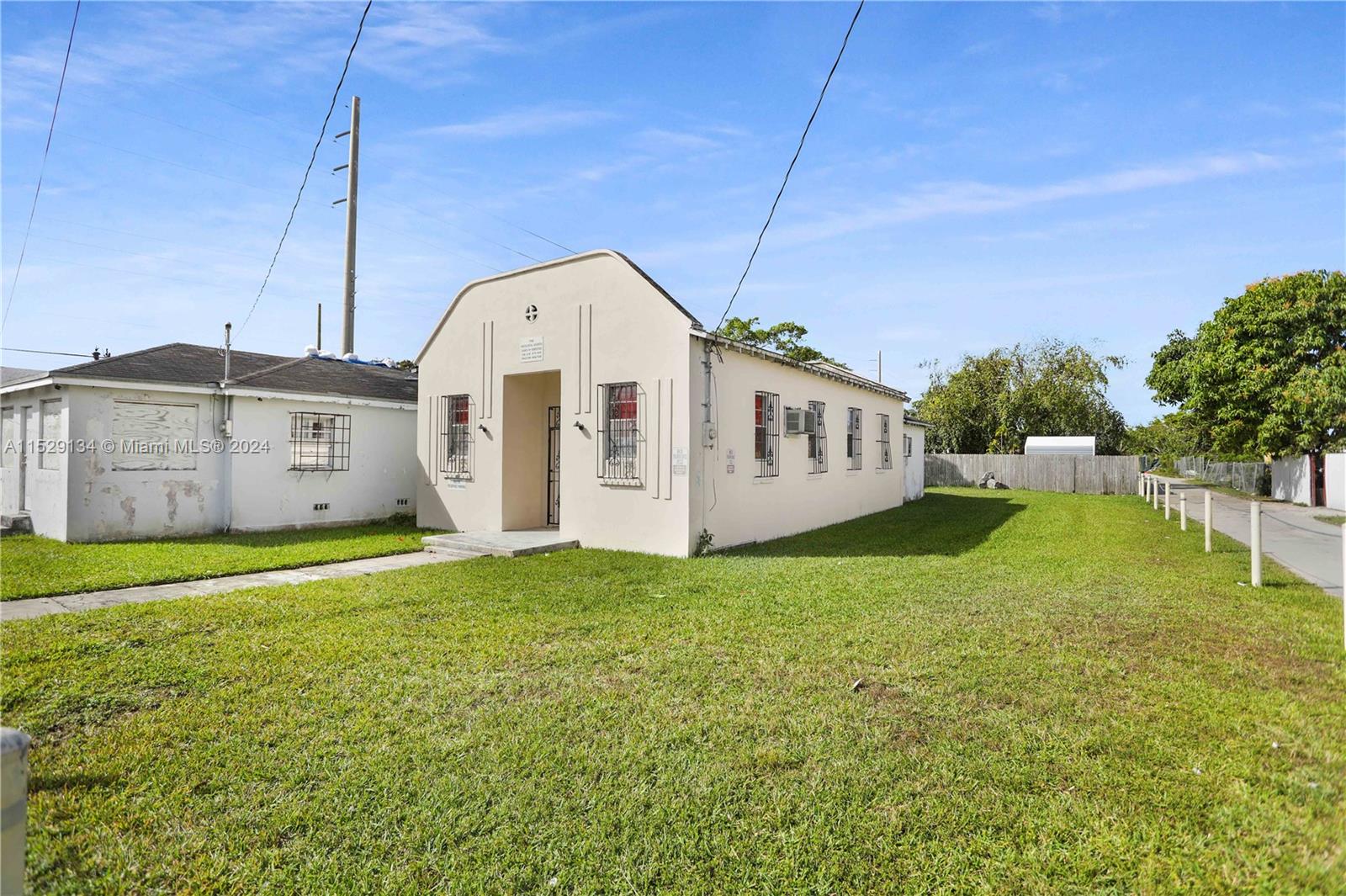 738 SW 6th Ave, Homestead, Florida 33030, 2 Bedrooms Bedrooms, ,1 BathroomBathrooms,Residential,For Sale,738 SW 6th Ave,A11529134