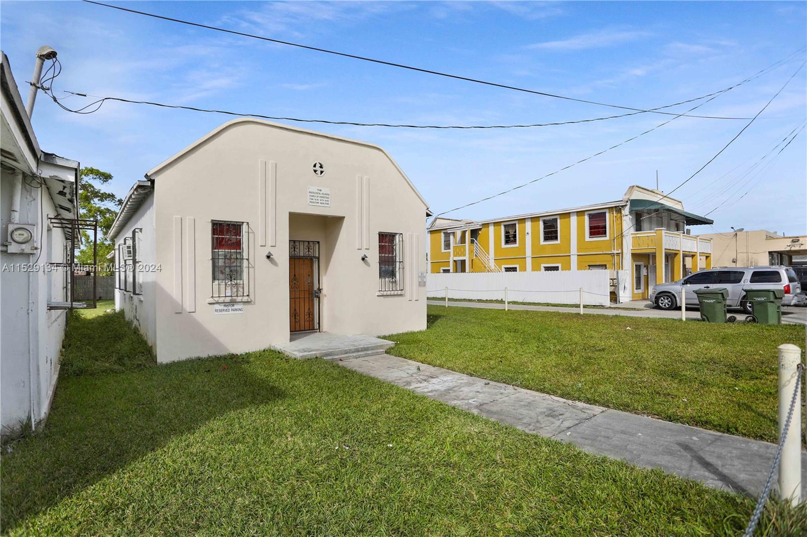 738 SW 6th Ave, Homestead, Florida 33030, 2 Bedrooms Bedrooms, ,1 BathroomBathrooms,Residential,For Sale,738 SW 6th Ave,A11529134