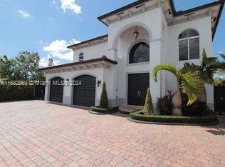 9740 SW 34th St  For Sale A11532969, FL