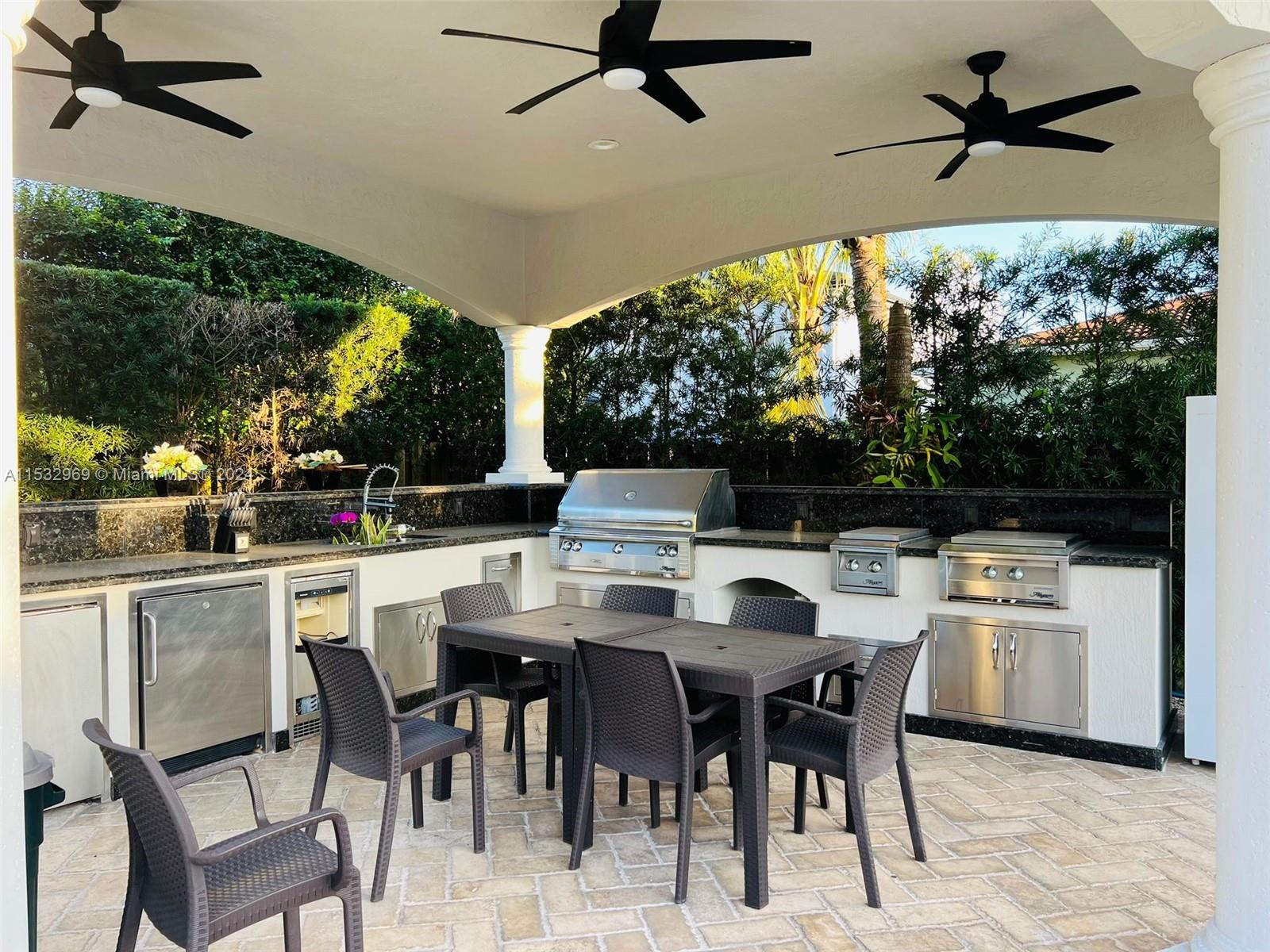 9740 SW 34th St, Miami, Florida 33165, 4 Bedrooms Bedrooms, ,3 BathroomsBathrooms,Residential,For Sale,9740 SW 34th St,A11532969