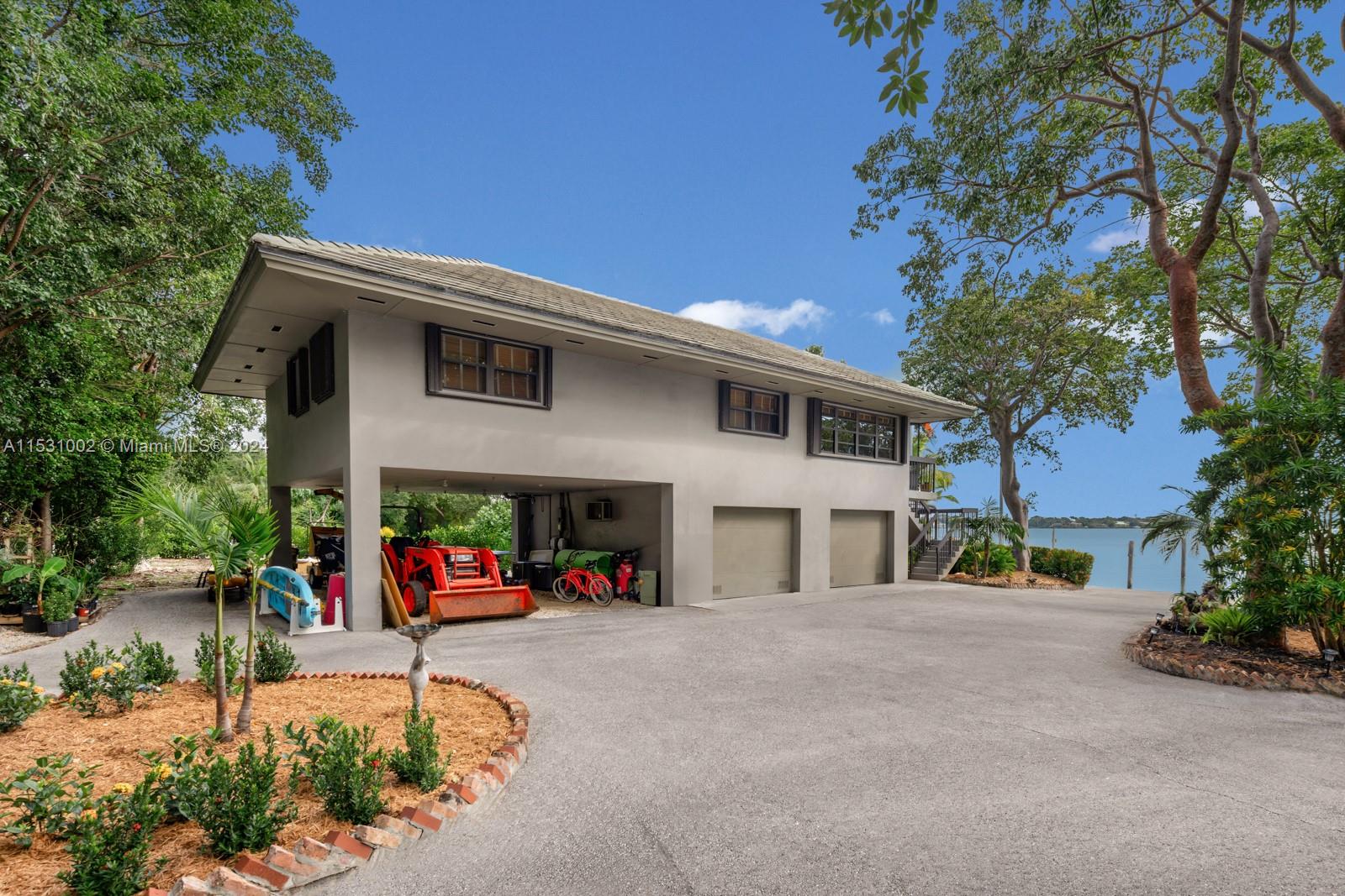 10 Cannon Point, Key Largo, FL, 33037 United States, 12 Bedrooms Bedrooms, ,12 BathroomsBathrooms,Residential,For Sale,Cannon Point,A11531002