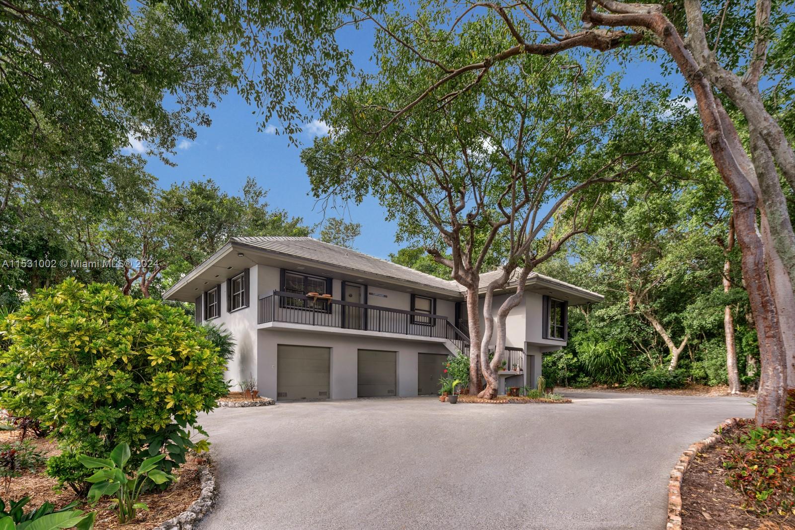 10 Cannon Point, Key Largo, FL, 33037 United States, 12 Bedrooms Bedrooms, ,12 BathroomsBathrooms,Residential,For Sale,Cannon Point,A11531002