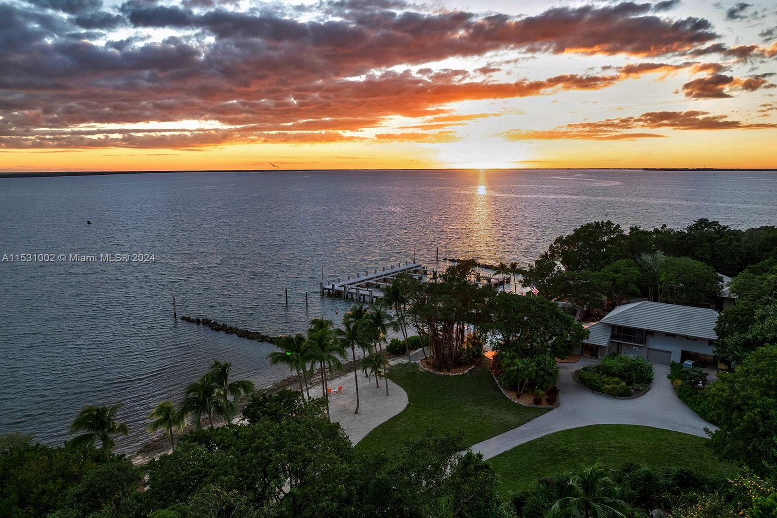 10 Cannon Point, Key Largo, FL, 33037 United States, 12 Bedrooms Bedrooms, ,12 BathroomsBathrooms,Residential,For Sale,Cannon Point,A11531002