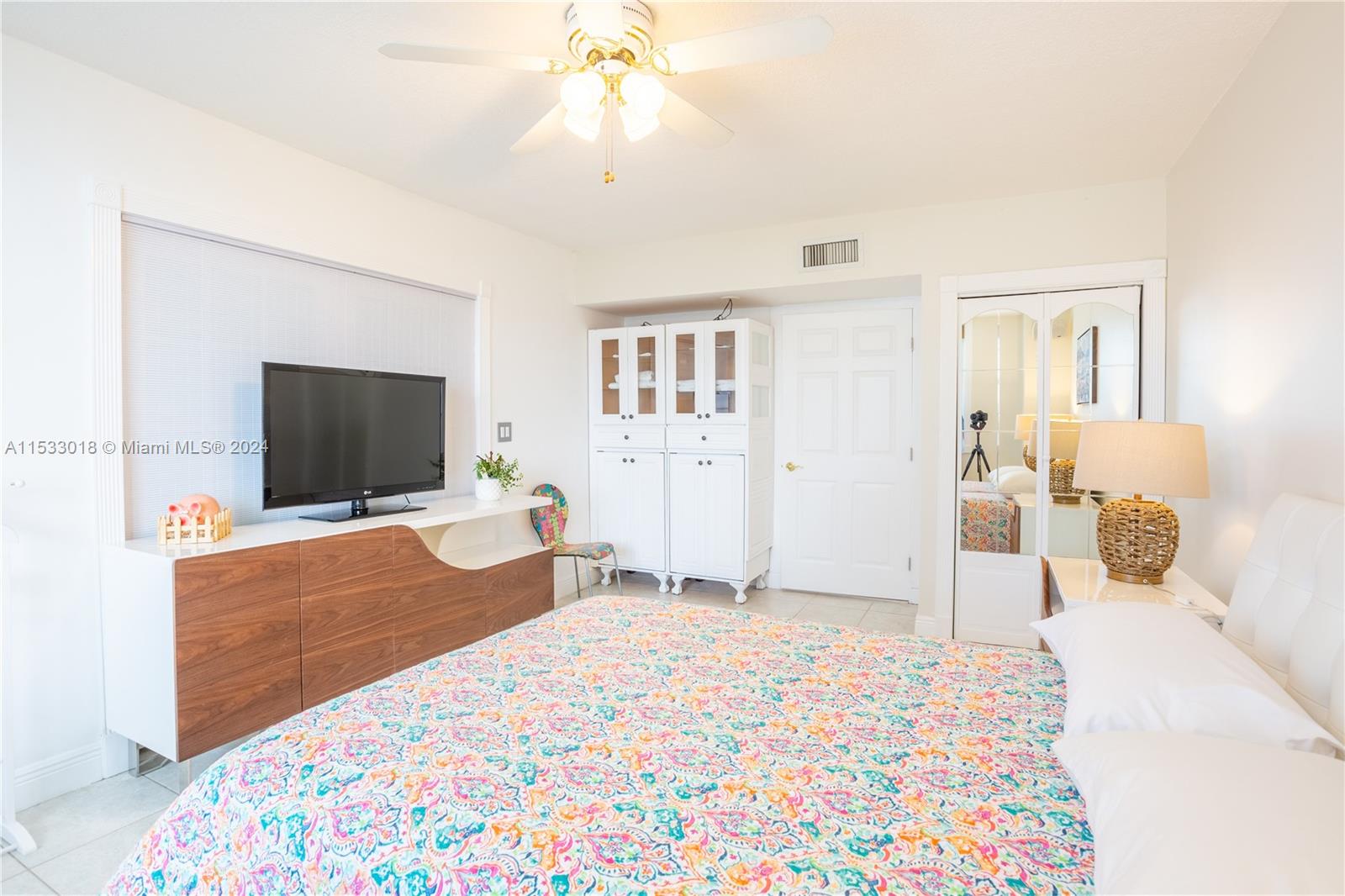 3725 S Ocean Dr PH18, Hollywood, Florida 33019, 2 Bedrooms Bedrooms, ,2 BathroomsBathrooms,Residential,For Sale,3725 S Ocean Dr PH18,A11533018