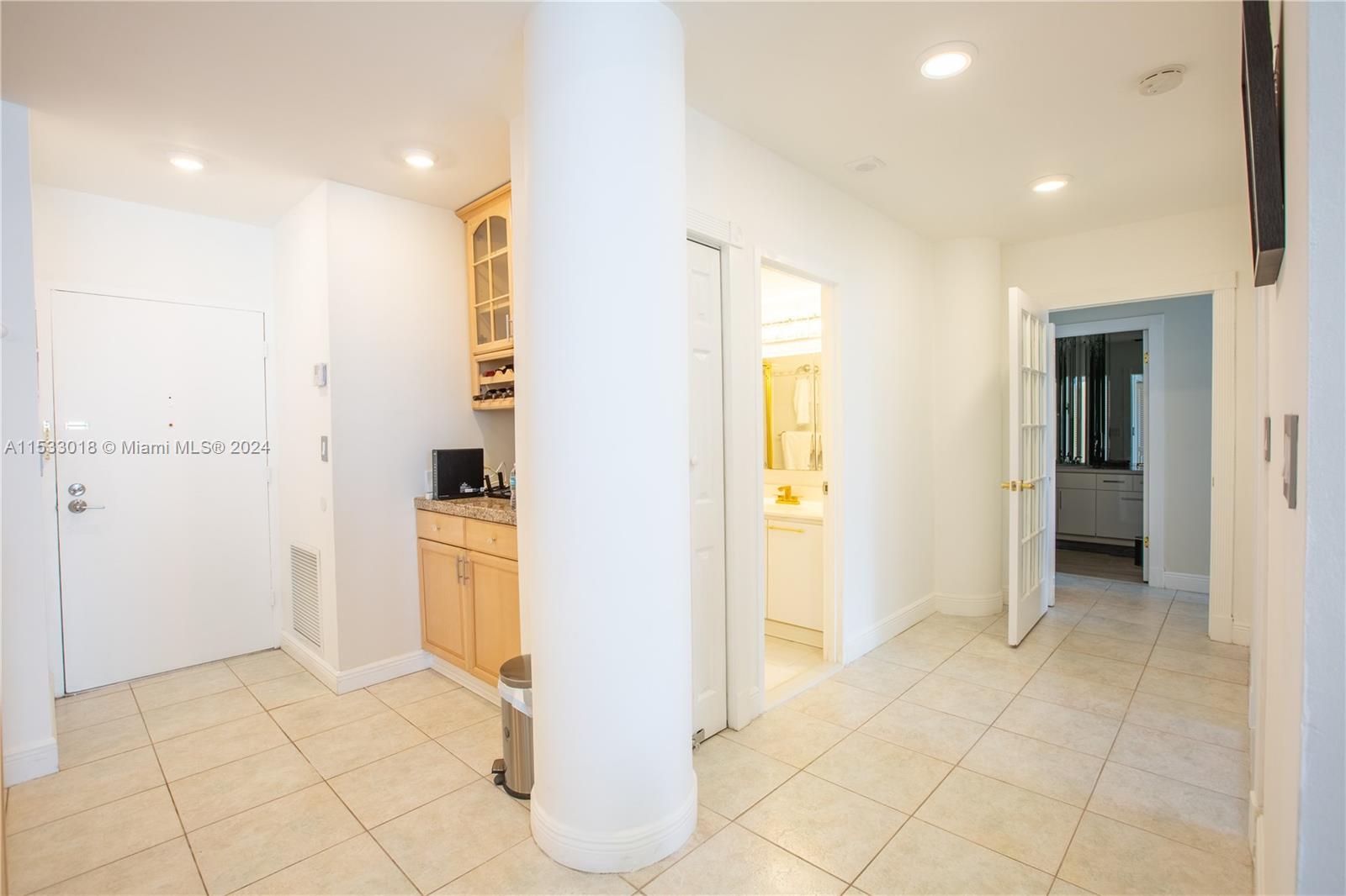 3725 S Ocean Dr PH18, Hollywood, Florida 33019, 2 Bedrooms Bedrooms, ,2 BathroomsBathrooms,Residential,For Sale,3725 S Ocean Dr PH18,A11533018