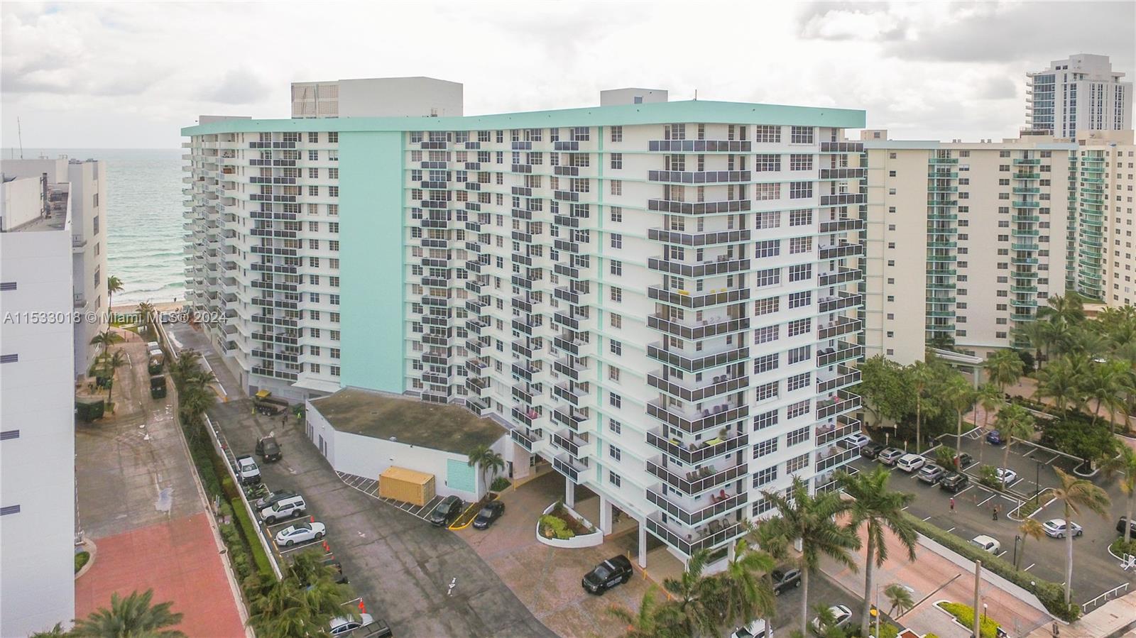 3725 S Ocean Dr PH18, Hollywood, Florida 33019, 2 Bedrooms Bedrooms, ,2 BathroomsBathrooms,Residential,For Sale,3725 S Ocean Dr PH18,A11533018