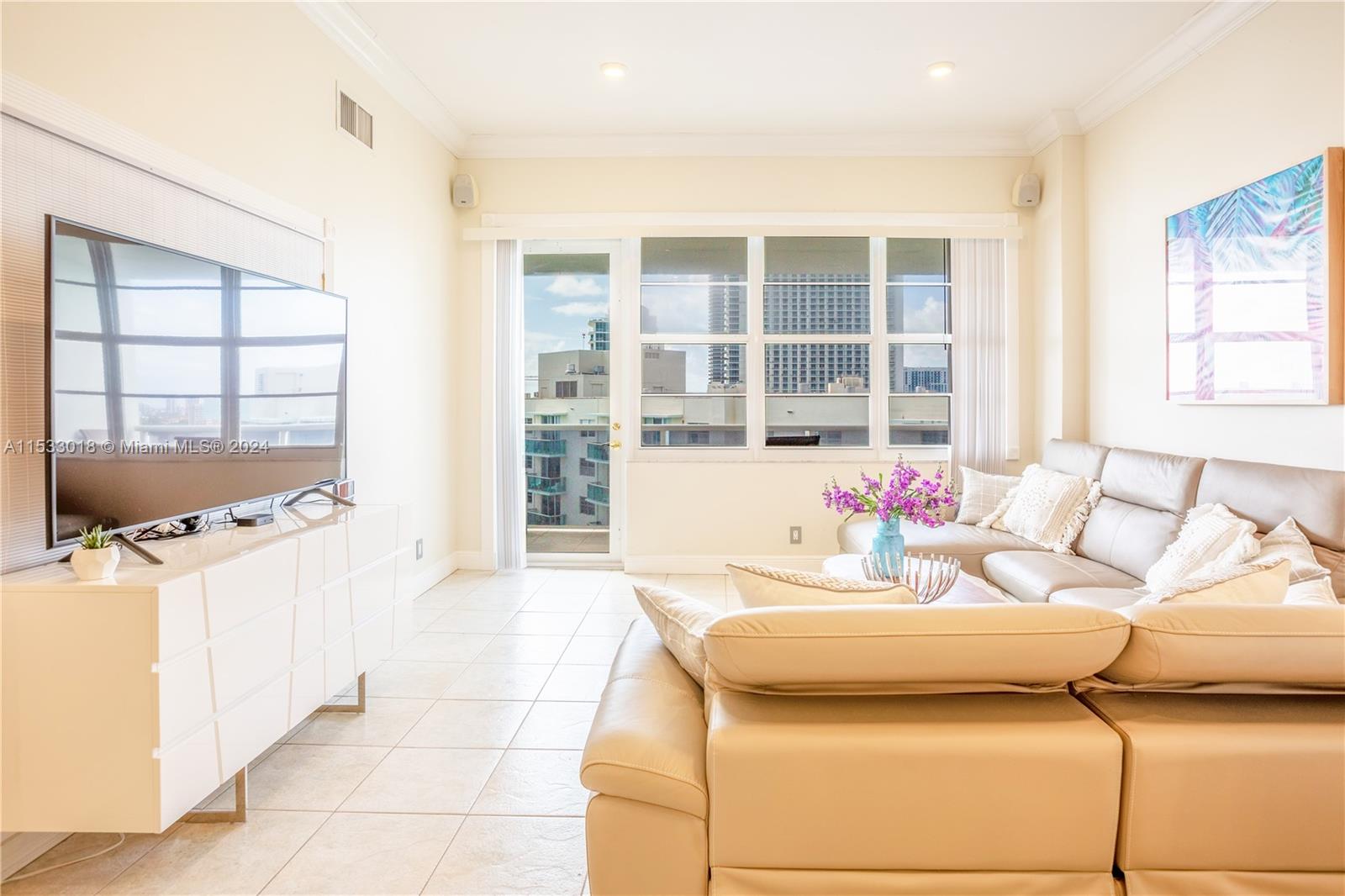 3725 S Ocean Dr PH18, Hollywood, Florida 33019, 2 Bedrooms Bedrooms, ,2 BathroomsBathrooms,Residential,For Sale,3725 S Ocean Dr PH18,A11533018