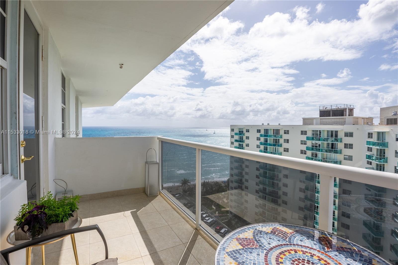 3725 S Ocean Dr PH18, Hollywood, Florida 33019, 2 Bedrooms Bedrooms, ,2 BathroomsBathrooms,Residential,For Sale,3725 S Ocean Dr PH18,A11533018