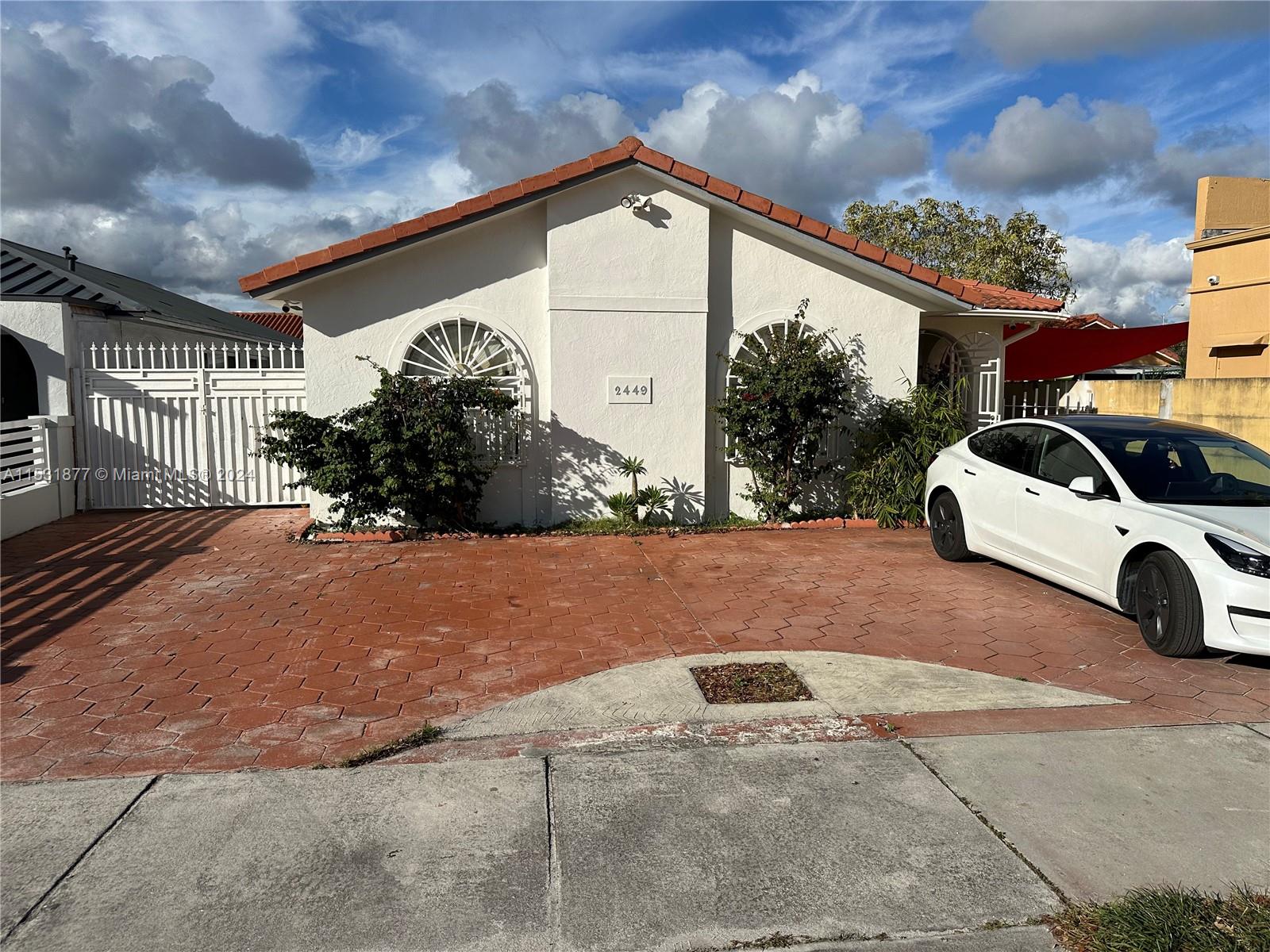 2449 W 72nd Pl  For Sale A11531877, FL