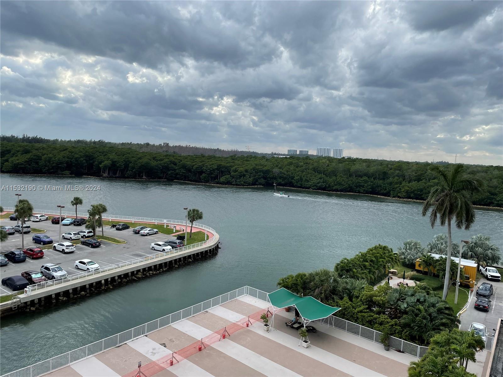 400 Kings Point Dr, Sunny Isles Beach, FL, 33160 United States, 1 Bedroom Bedrooms, ,1 BathroomBathrooms,Residential,For Sale,Kings Point Dr,A11532190