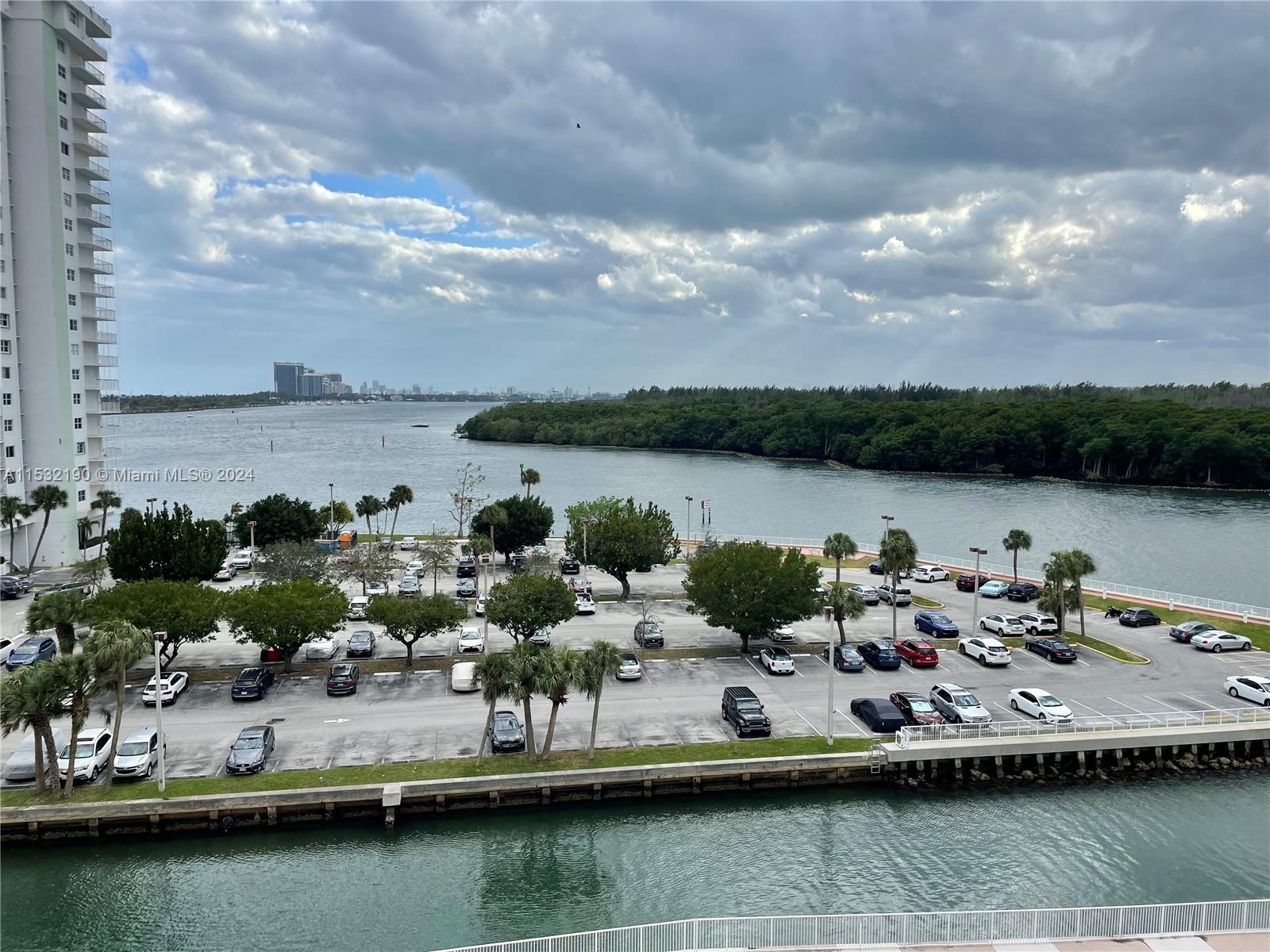 400 Kings Point Dr, Sunny Isles Beach, FL, 33160 United States, 1 Bedroom Bedrooms, ,1 BathroomBathrooms,Residential,For Sale,Kings Point Dr,A11532190