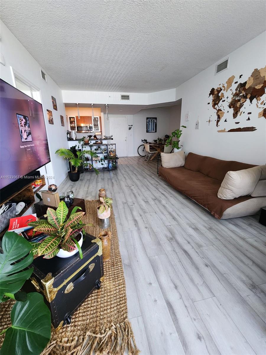 18800 NE 29th Ave 405, Aventura, Florida 33180, 2 Bedrooms Bedrooms, ,2 BathroomsBathrooms,Residentiallease,For Rent,18800 NE 29th Ave 405,A11533067