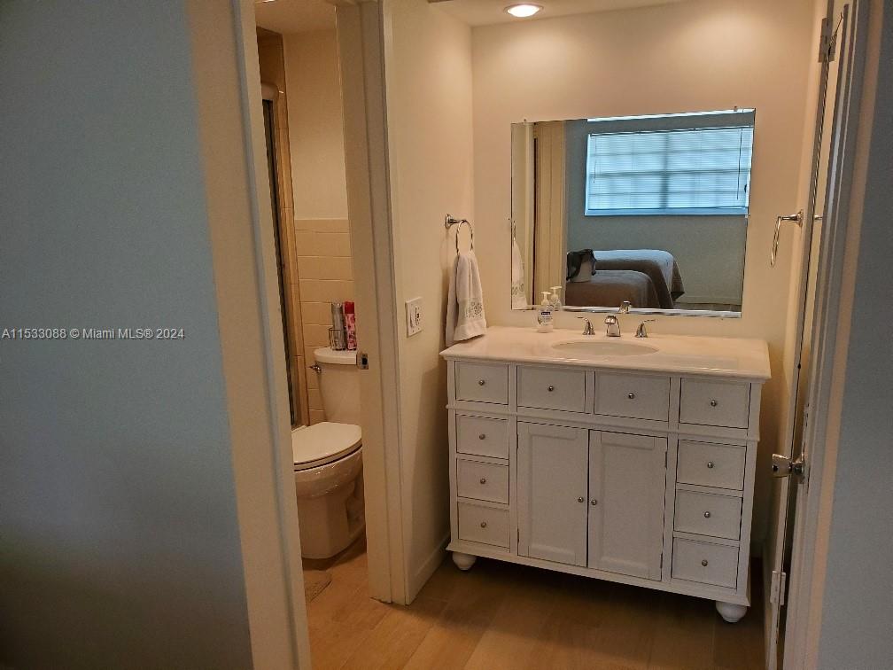 440 Paradise Isle Blvd 304, Hallandale Beach, Florida 33009, 2 Bedrooms Bedrooms, ,2 BathroomsBathrooms,Residential,For Sale,440 Paradise Isle Blvd 304,A11533088