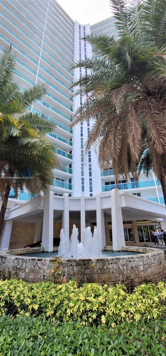 100 BAYVIEW DR, Sunny Isles Beach, FL, 33160 United States, 2 Bedrooms Bedrooms, ,2 BathroomsBathrooms,Residential,For Sale,BAYVIEW DR,A11533099