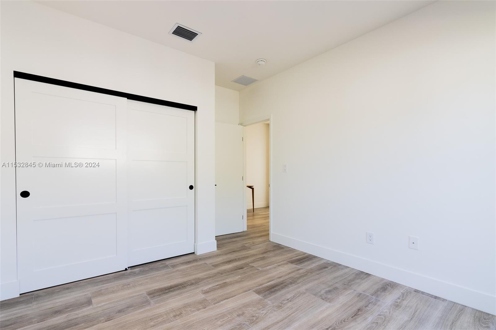 913 15th St, Fort Lauderdale, FL, 33304 United States, 4 Bedrooms Bedrooms, ,3 BathroomsBathrooms,Residential,For Sale,15th St,A11532845