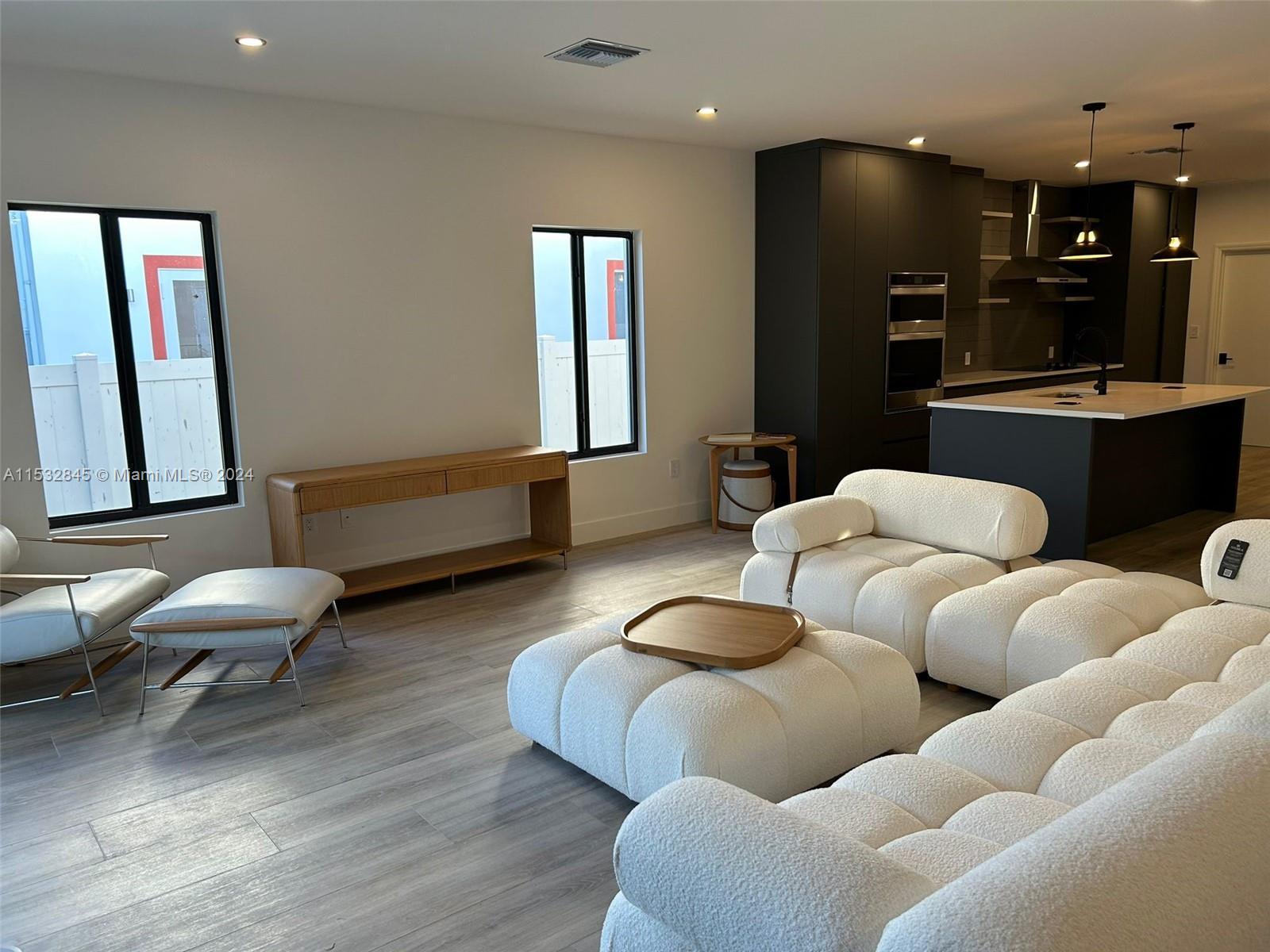 913 15th St, Fort Lauderdale, FL, 33304 United States, 4 Bedrooms Bedrooms, ,3 BathroomsBathrooms,Residential,For Sale,15th St,A11532845