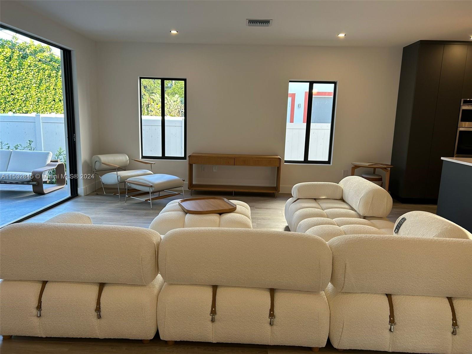 913 15th St, Fort Lauderdale, FL, 33304 United States, 4 Bedrooms Bedrooms, ,3 BathroomsBathrooms,Residential,For Sale,15th St,A11532845