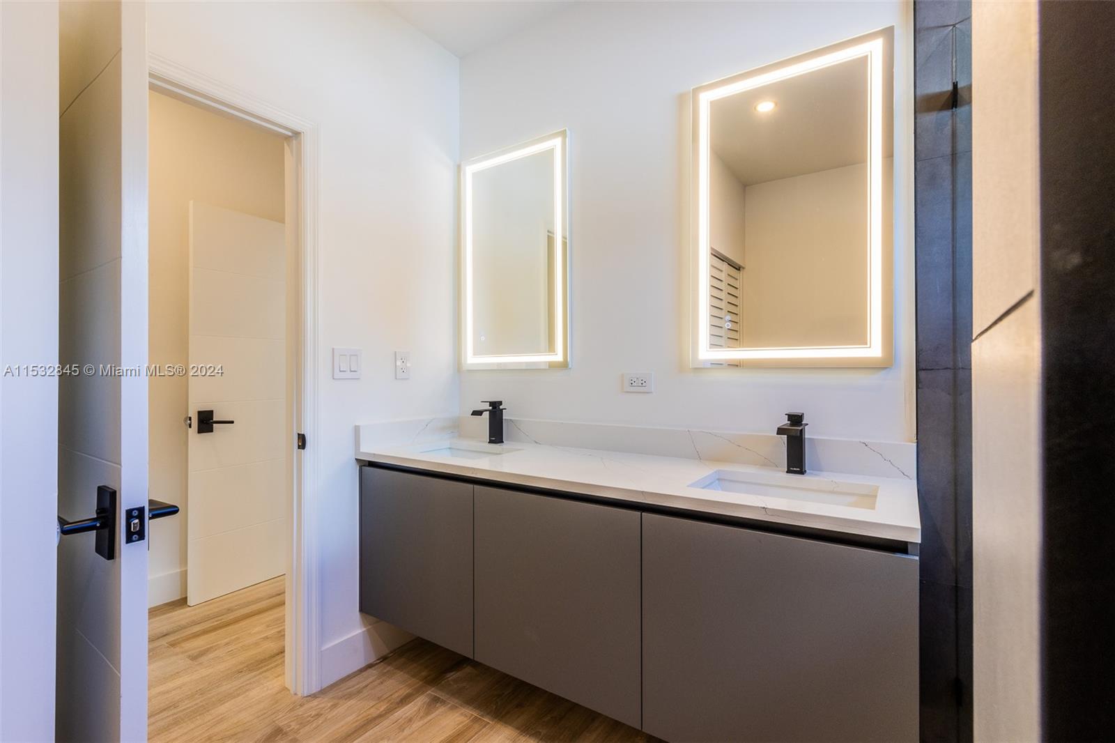 913 15th St, Fort Lauderdale, FL, 33304 United States, 4 Bedrooms Bedrooms, ,3 BathroomsBathrooms,Residential,For Sale,15th St,A11532845