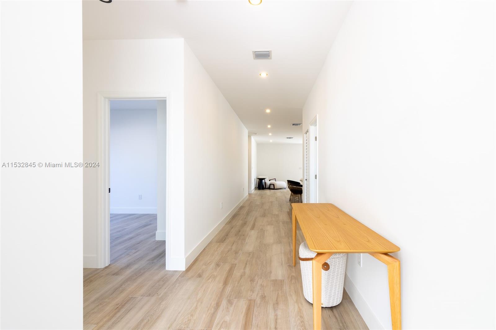 913 15th St, Fort Lauderdale, FL, 33304 United States, 4 Bedrooms Bedrooms, ,3 BathroomsBathrooms,Residential,For Sale,15th St,A11532845