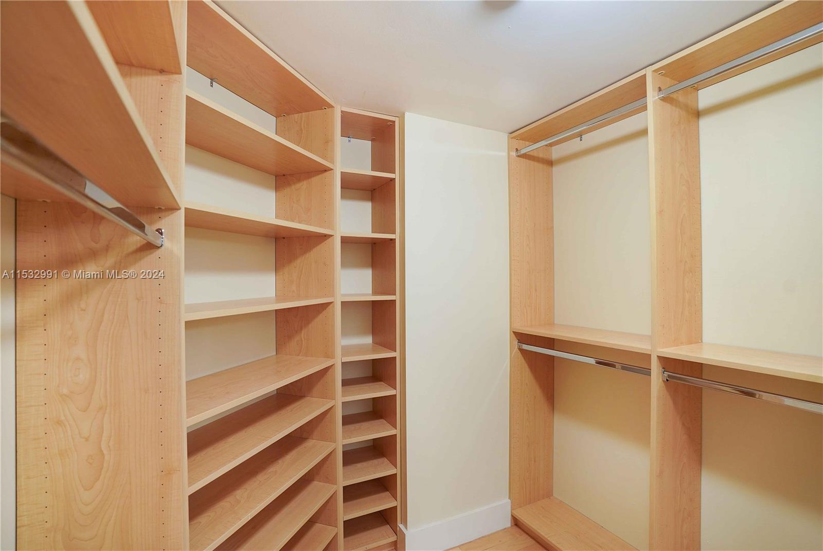 3500 Mystic Pointe Dr 402, Aventura, Florida 33180, 2 Bedrooms Bedrooms, ,2 BathroomsBathrooms,Residential,For Sale,3500 Mystic Pointe Dr 402,A11532991