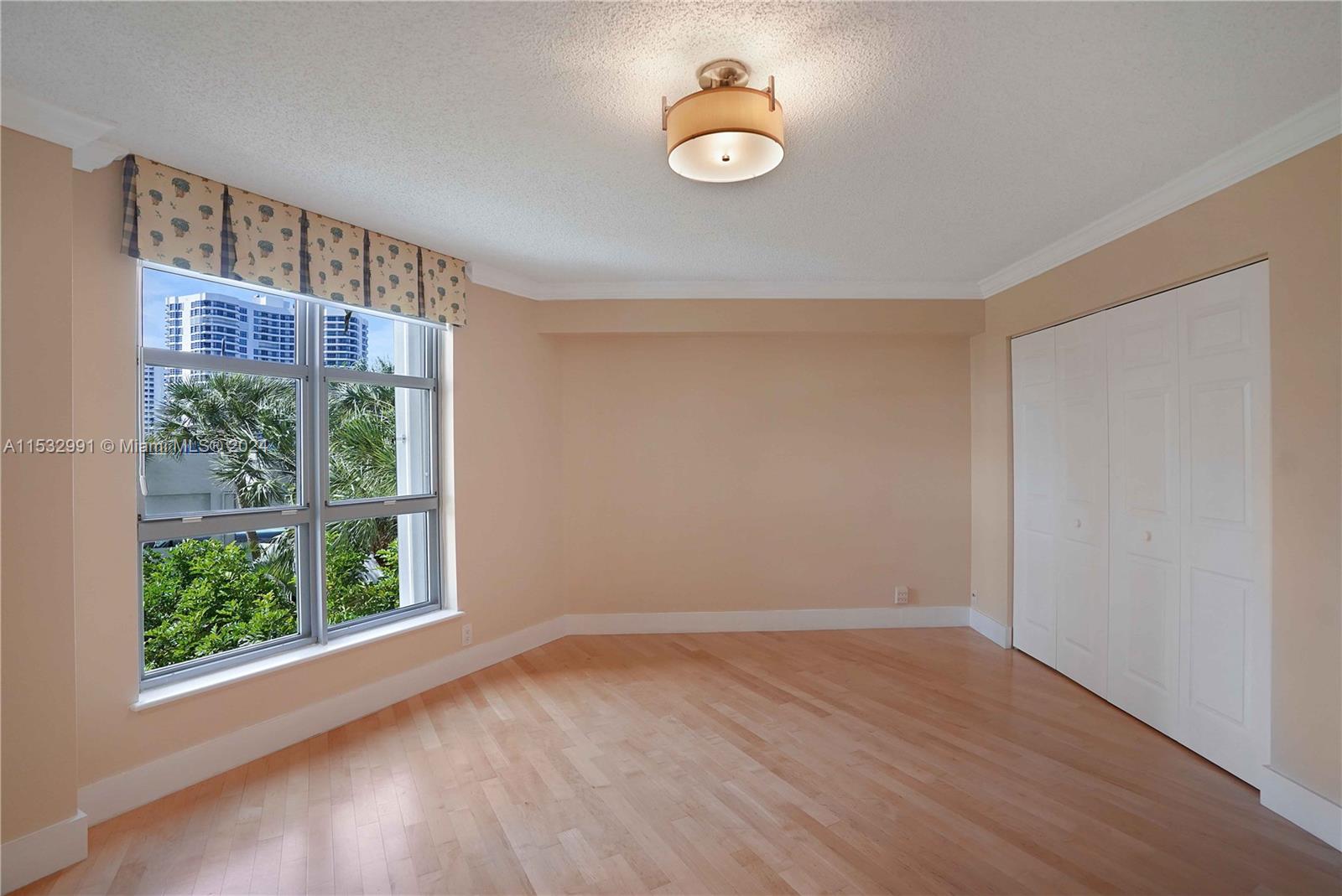 3500 Mystic Pointe Dr 402, Aventura, Florida 33180, 2 Bedrooms Bedrooms, ,2 BathroomsBathrooms,Residential,For Sale,3500 Mystic Pointe Dr 402,A11532991